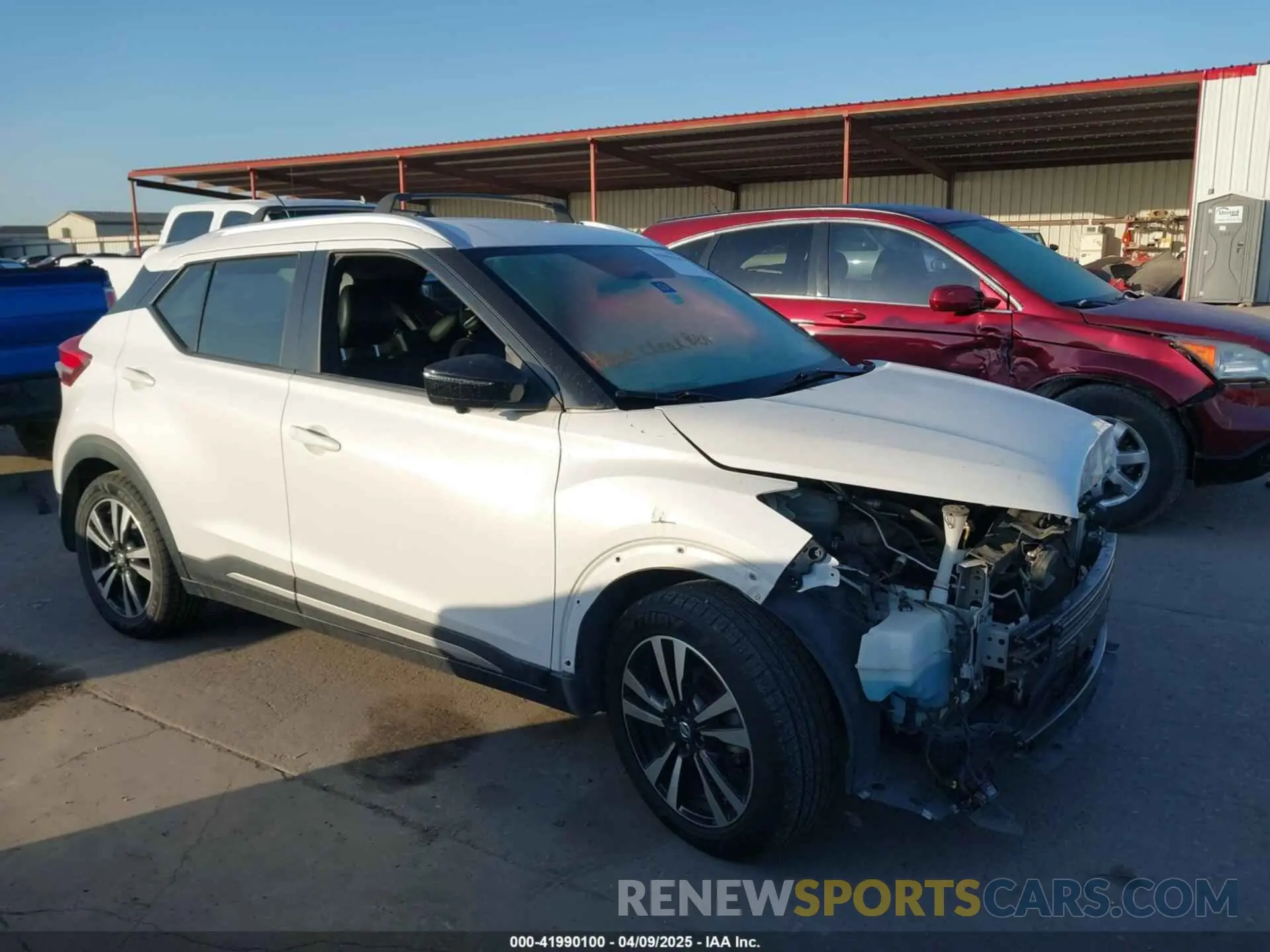 14 fotografías del automóvil dañado 3N1CP5CU9KL501093 NISSAN KICKS 2019
