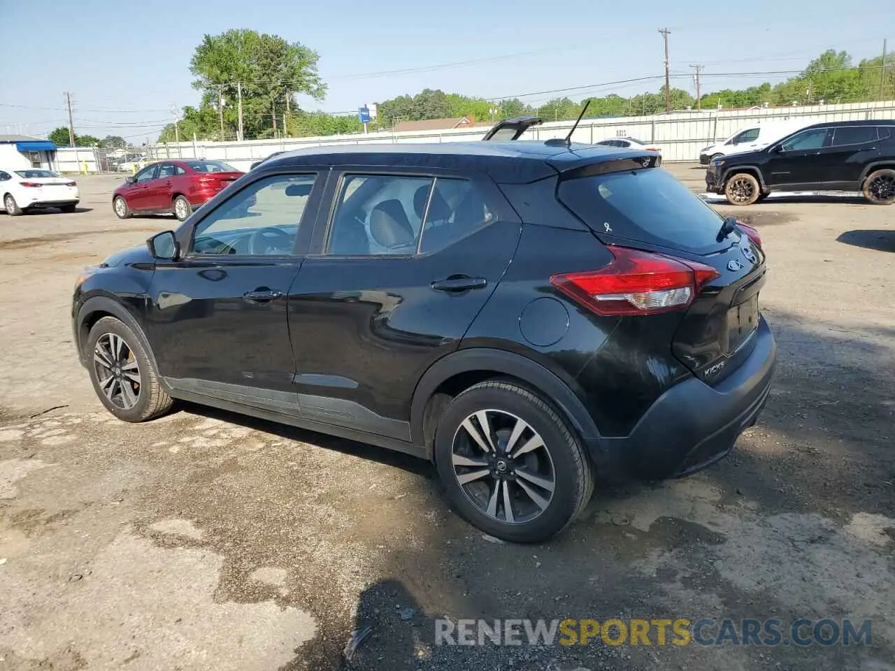 2 fotografías del automóvil dañado 3N1CP5CU9KL527211 NISSAN KICKS 2019