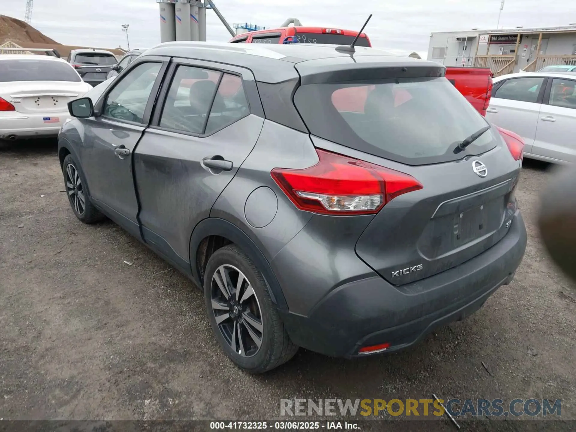 3 fotografías del automóvil dañado 3N1CP5CU9KL542551 NISSAN KICKS 2019