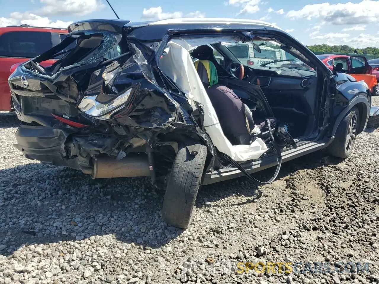 3 fotografías del automóvil dañado 3N1CP5CU9KL552822 NISSAN KICKS 2019