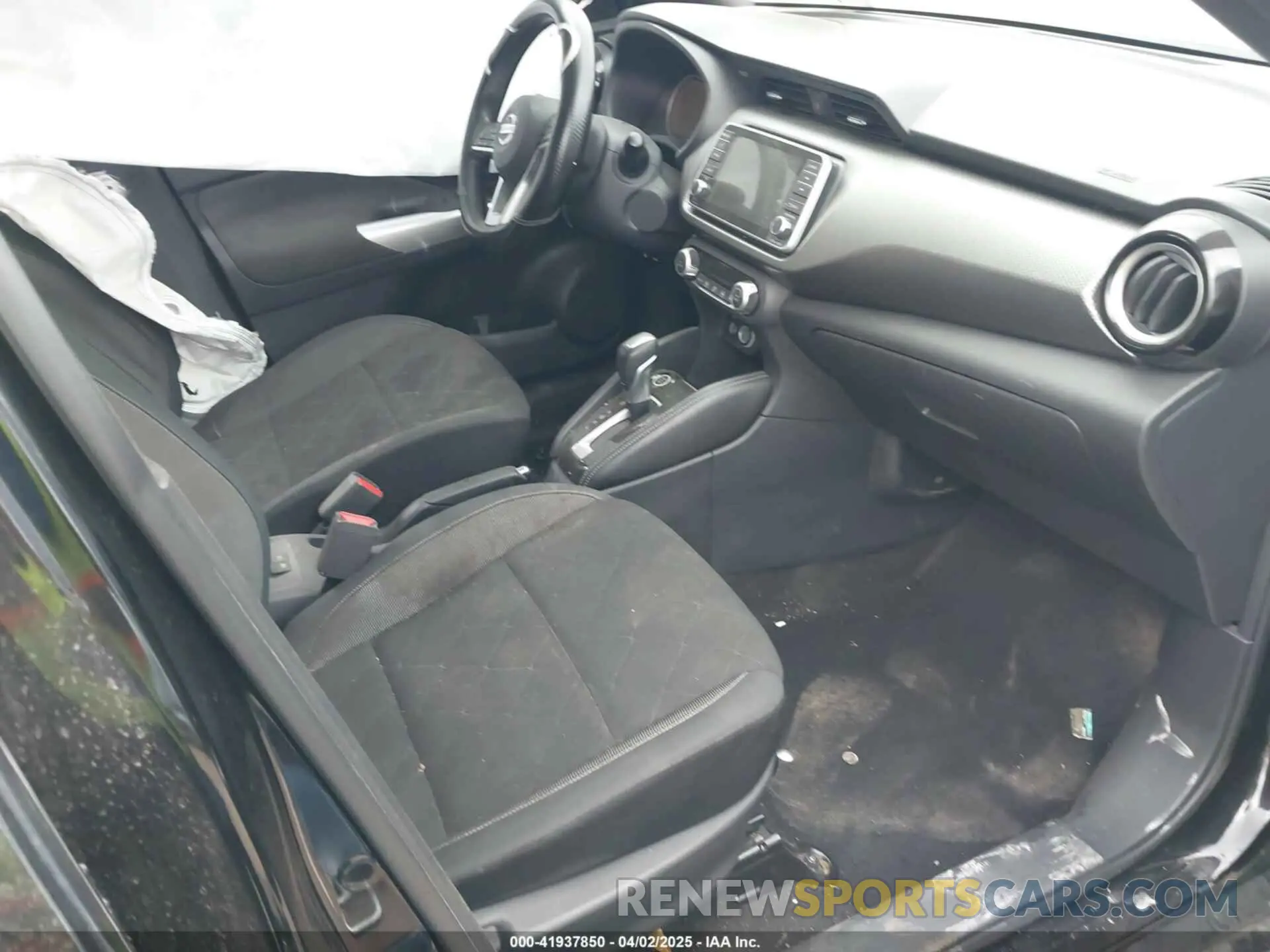 5 fotografías del automóvil dañado 3N1CP5CU9KL554246 NISSAN KICKS 2019