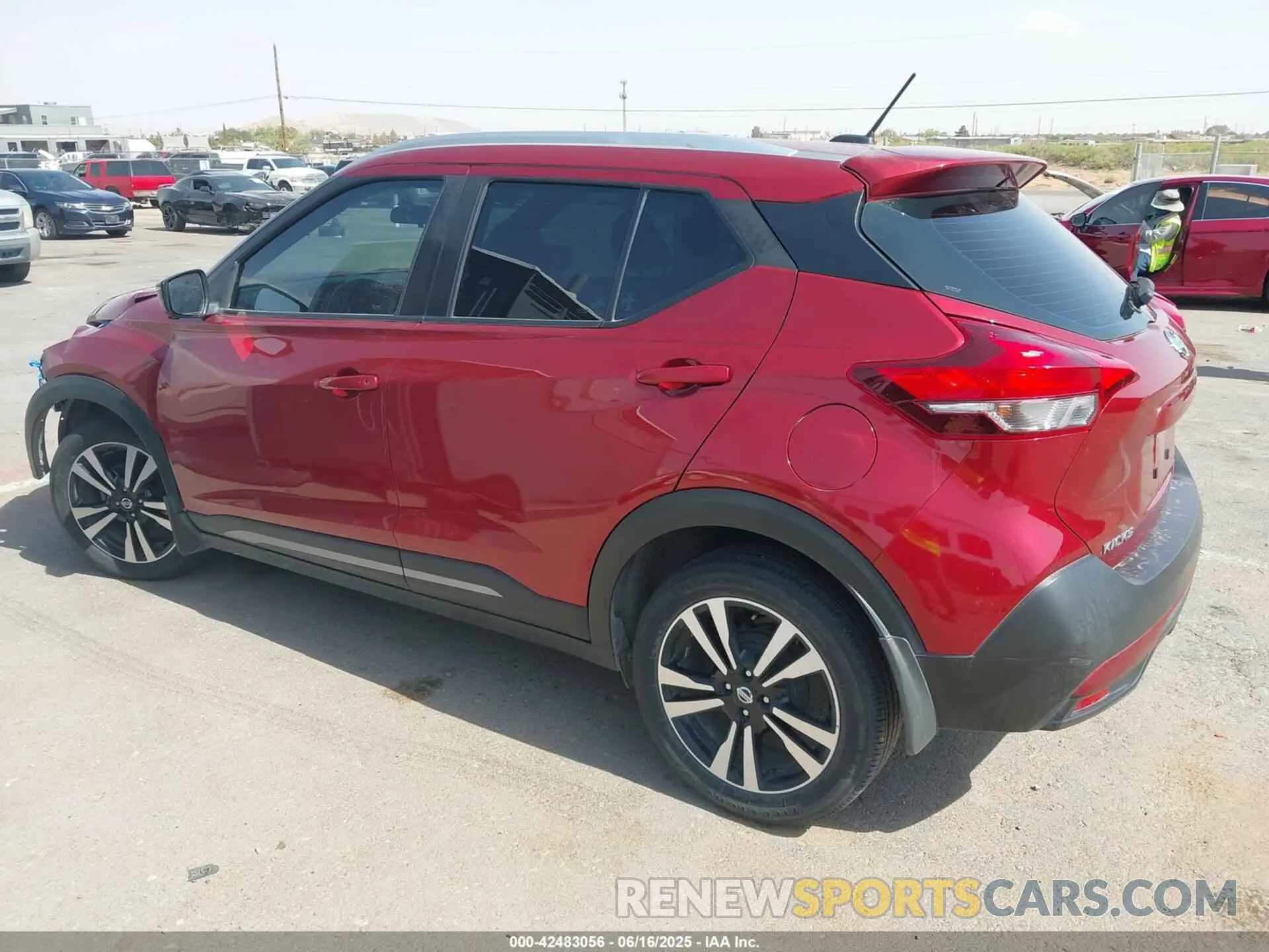14 fotografías del automóvil dañado 3N1CP5CU9KL558507 NISSAN KICKS 2019