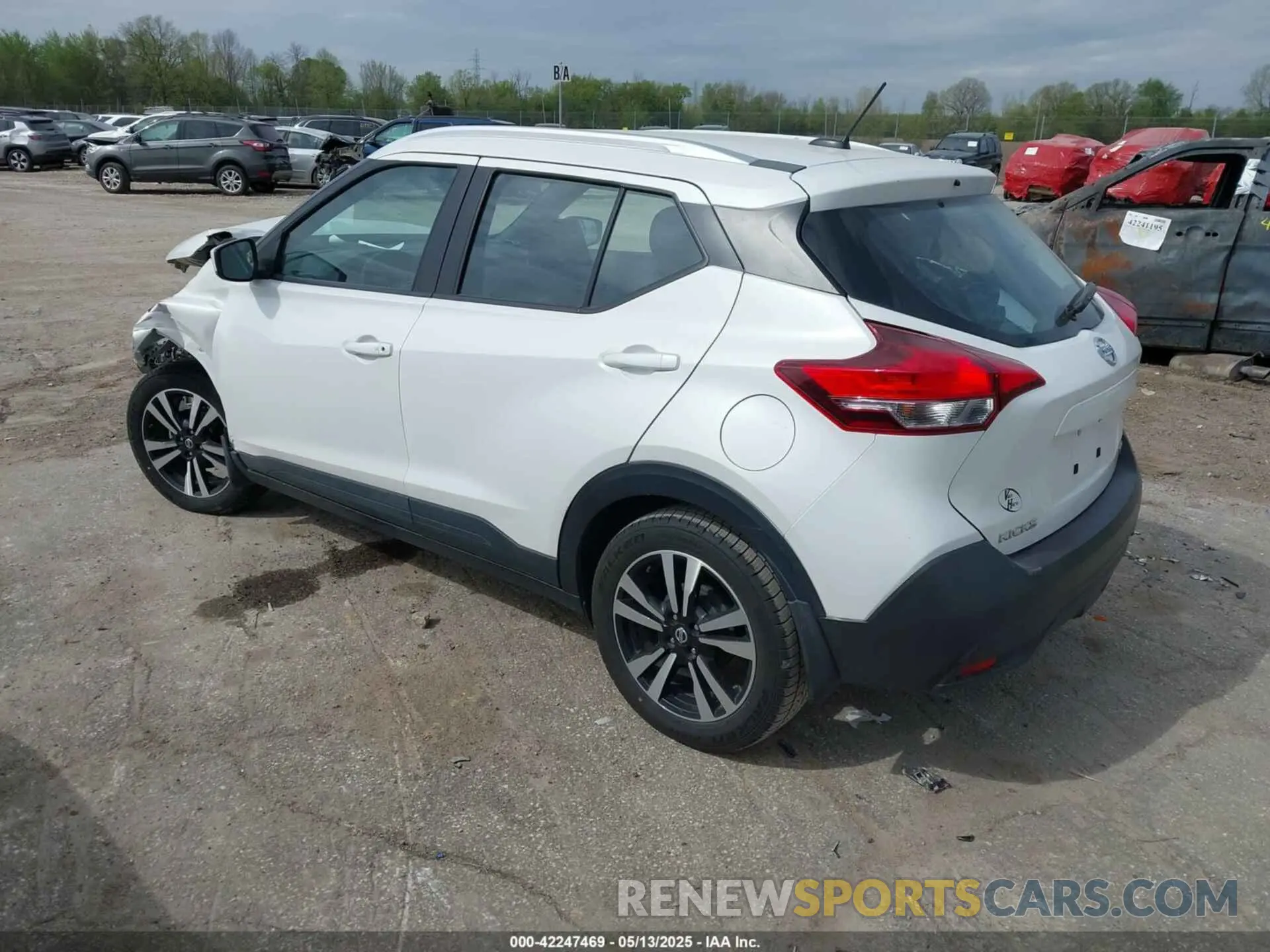 3 fotografías del automóvil dañado 3N1CP5CU9KL559771 NISSAN KICKS 2019