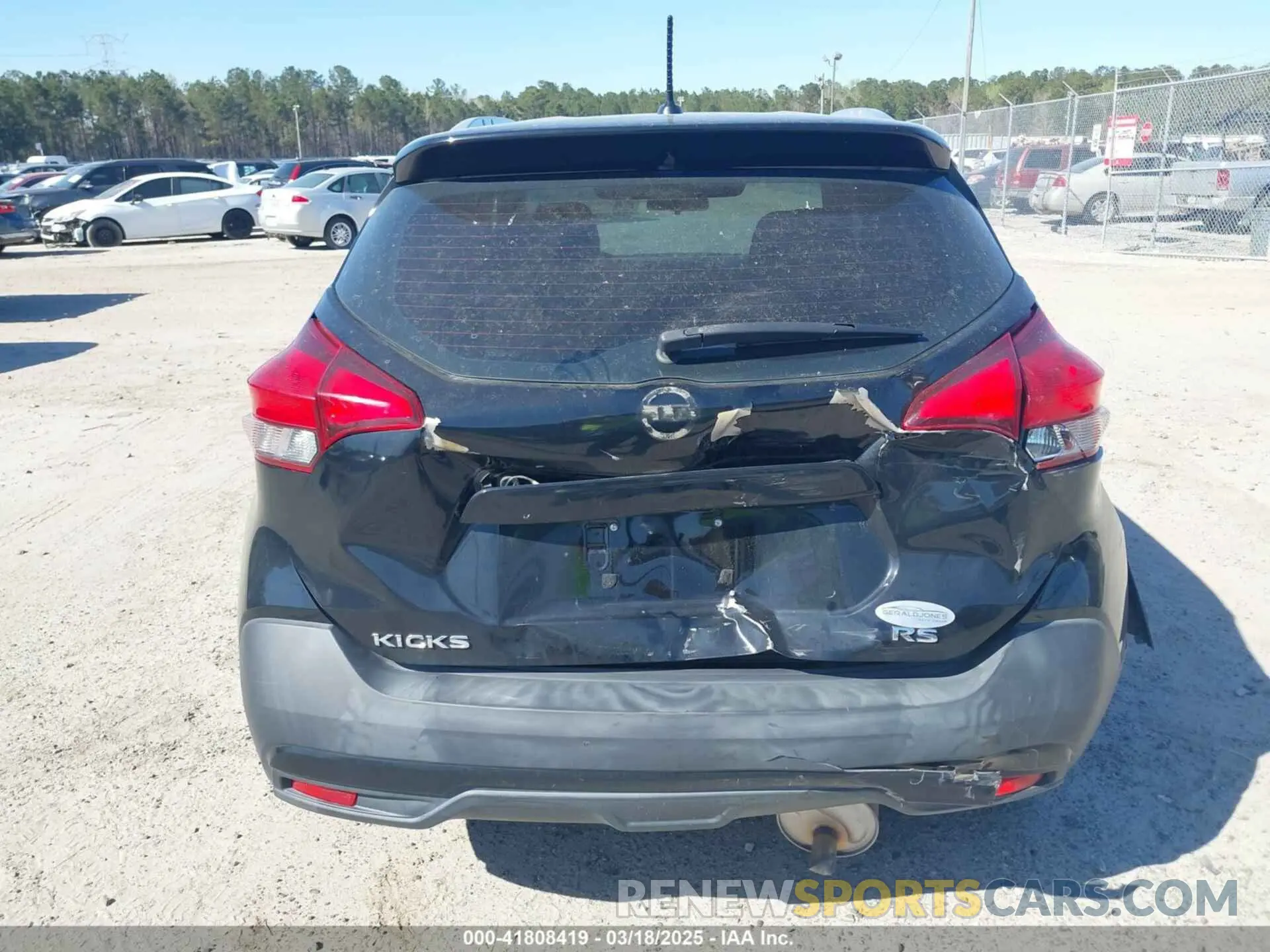 15 fotografías del automóvil dañado 3N1CP5CUXKL481856 NISSAN KICKS 2019