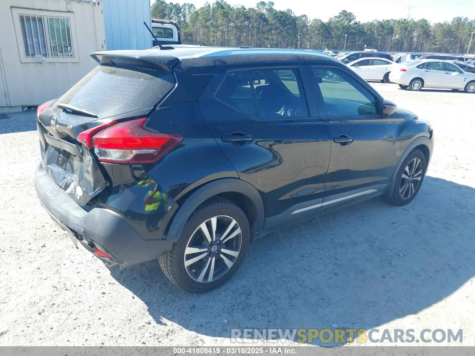 4 fotografías del automóvil dañado 3N1CP5CUXKL481856 NISSAN KICKS 2019