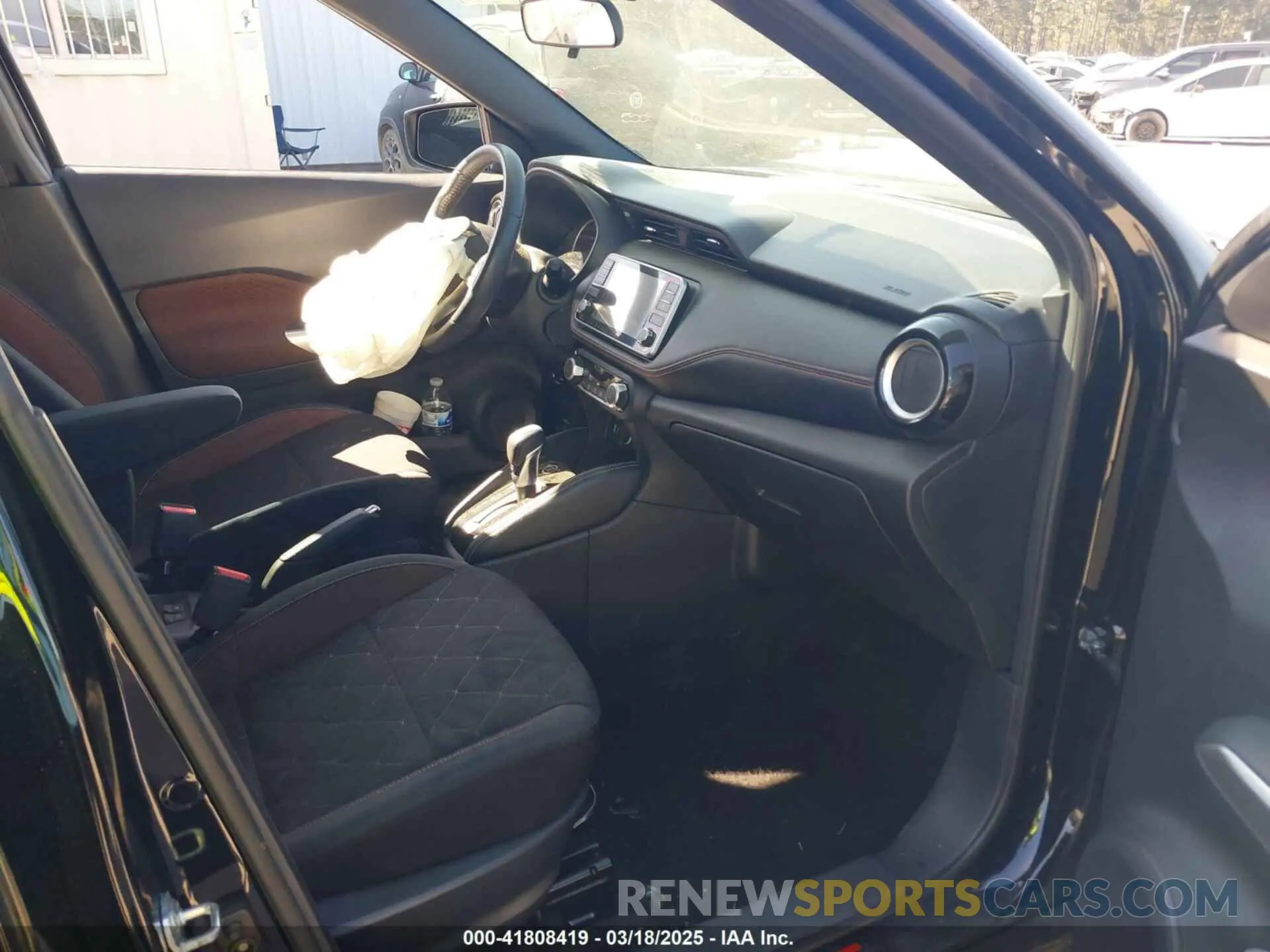 5 fotografías del automóvil dañado 3N1CP5CUXKL481856 NISSAN KICKS 2019