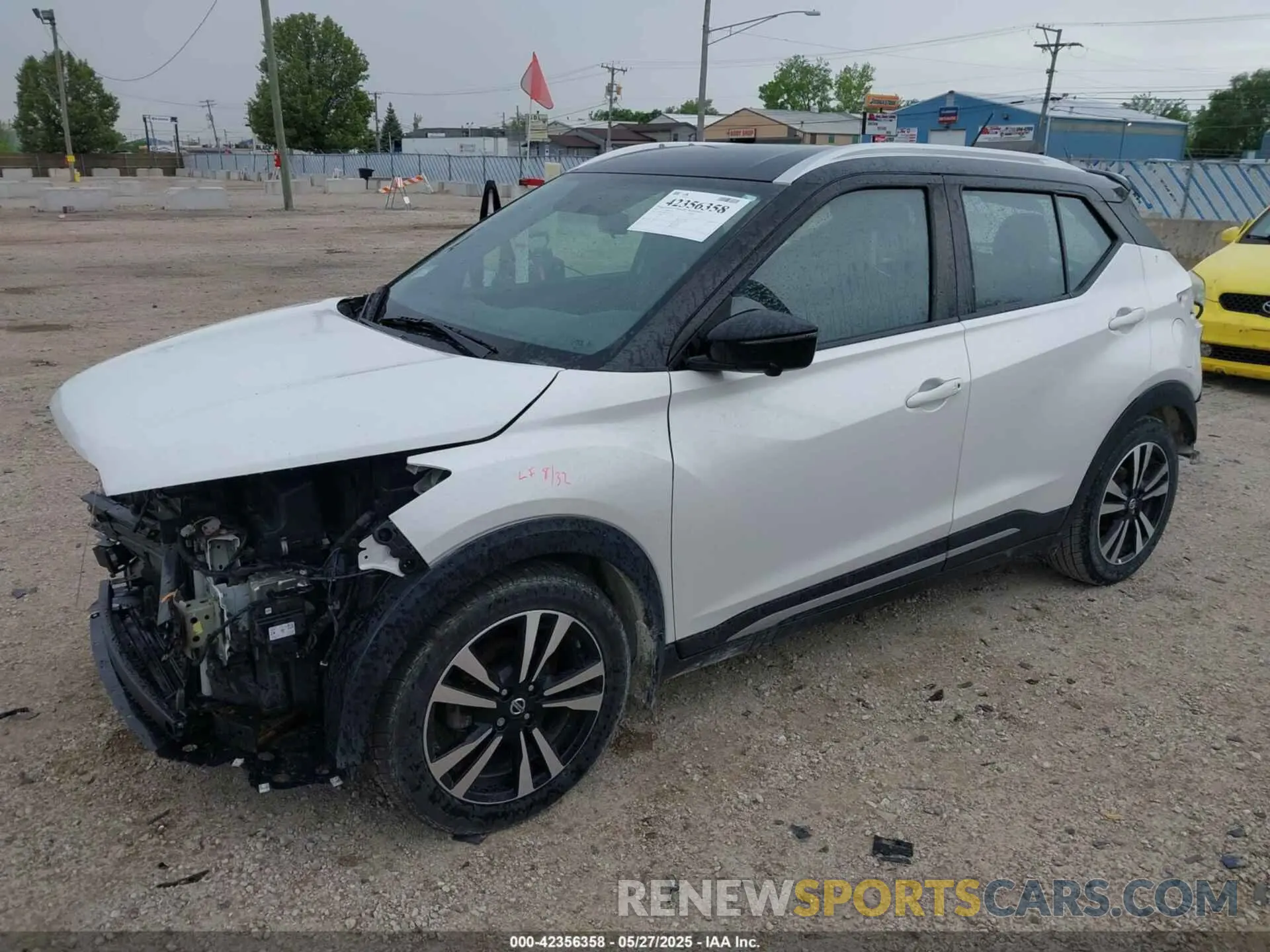 2 fotografías del automóvil dañado 3N1CP5CUXKL520378 NISSAN KICKS 2019