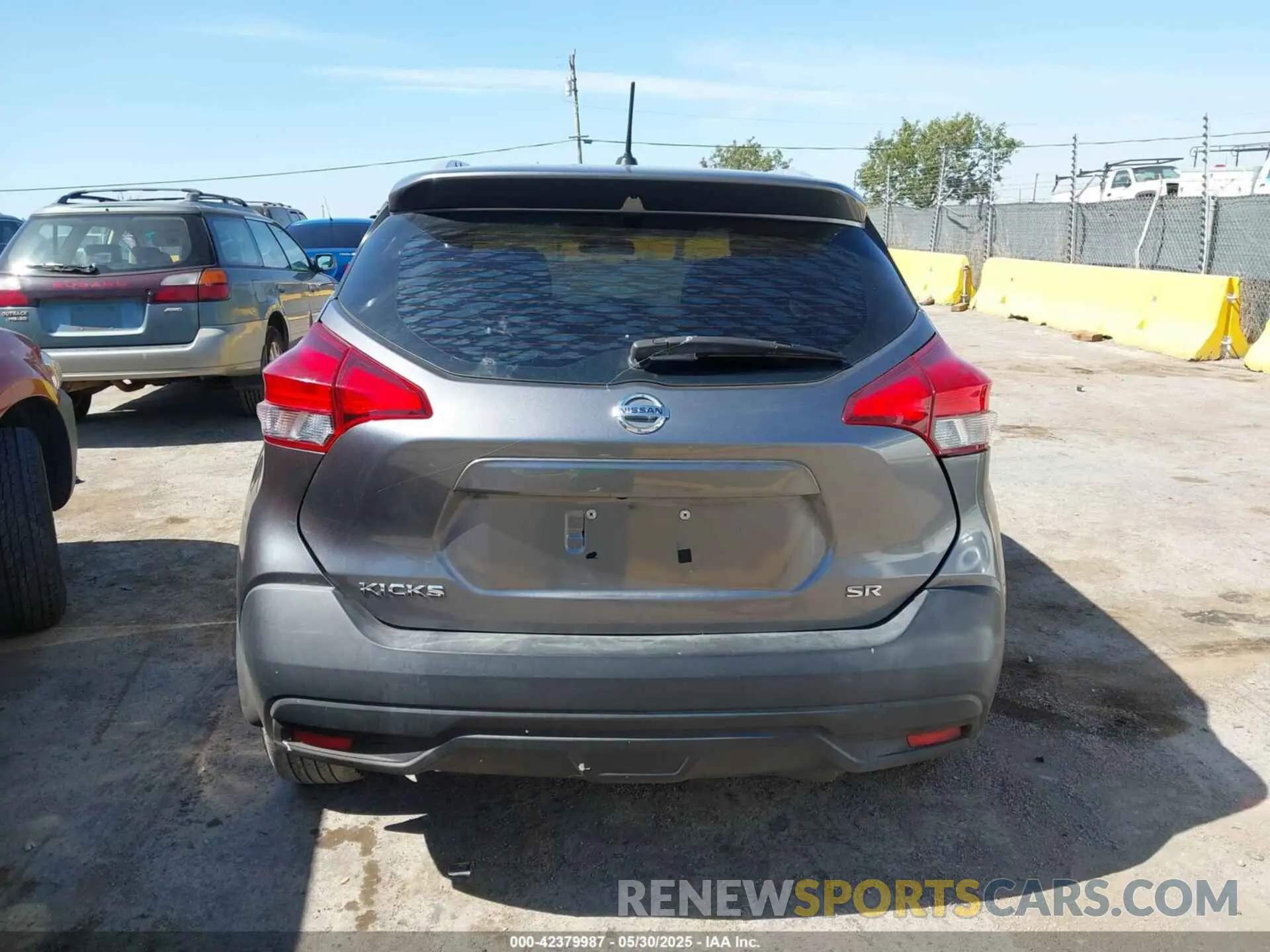 16 fotografías del automóvil dañado 3N1CP5CUXKL569256 NISSAN KICKS 2019