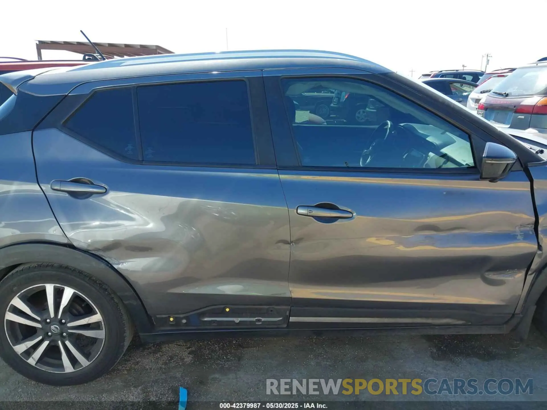 17 fotografías del automóvil dañado 3N1CP5CUXKL569256 NISSAN KICKS 2019