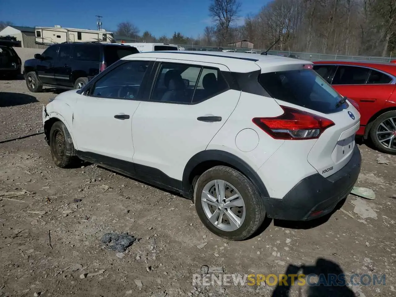 2 fotografías del automóvil dañado 3N1CP5BV0LL493025 NISSAN KICKS 2020