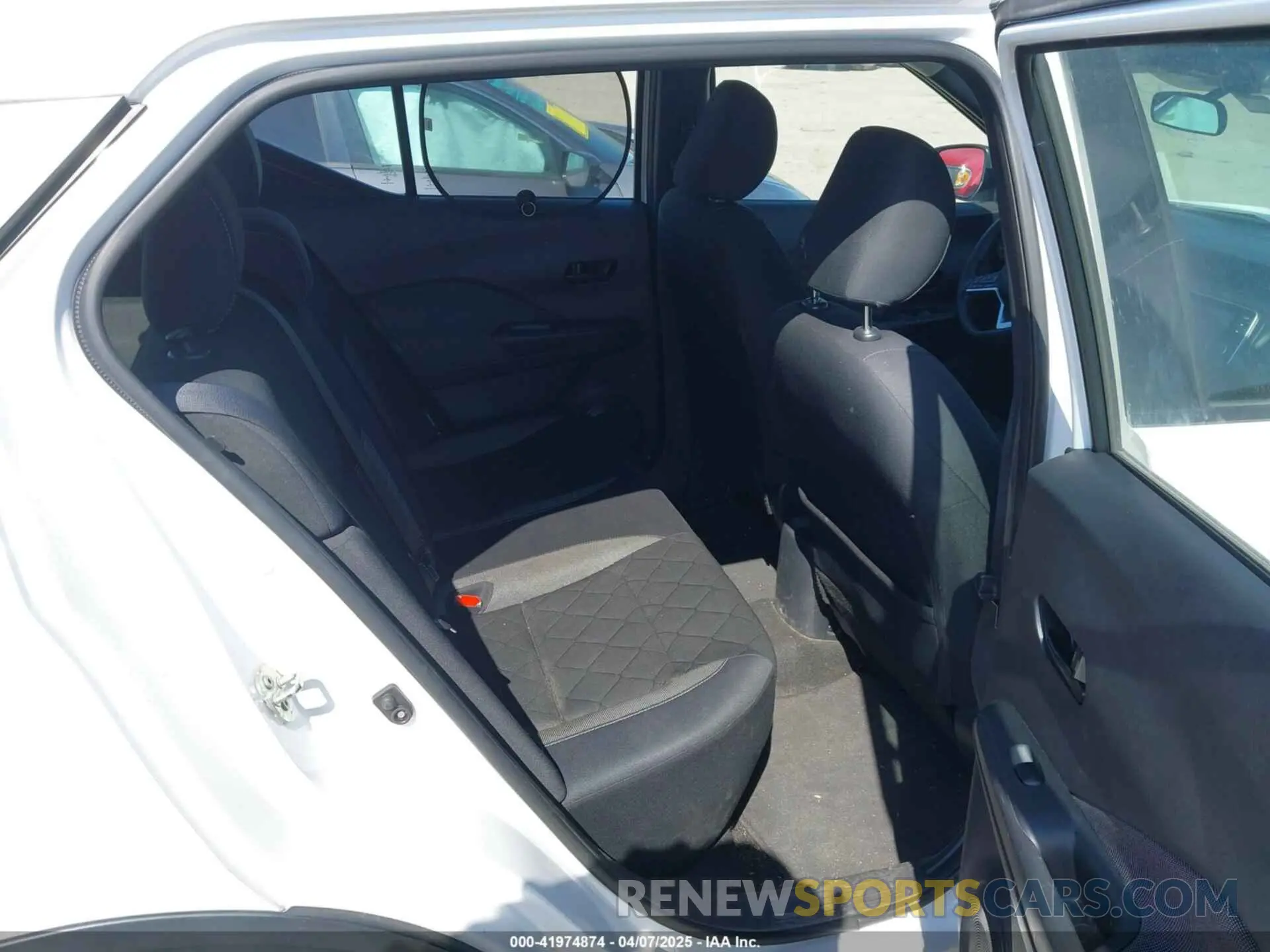 8 fotografías del automóvil dañado 3N1CP5BV0LL529635 NISSAN KICKS 2020
