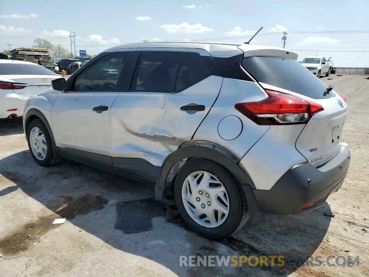 2 fotografías del automóvil dañado 3N1CP5BV1LL500029 NISSAN KICKS 2020
