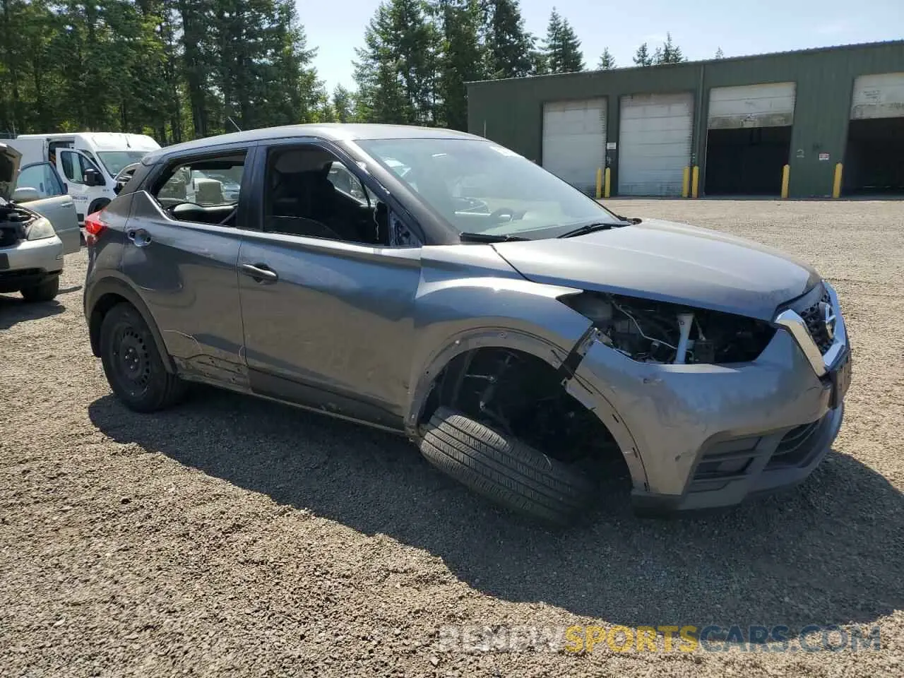4 fotografías del automóvil dañado 3N1CP5BV1LL510141 NISSAN KICKS 2020