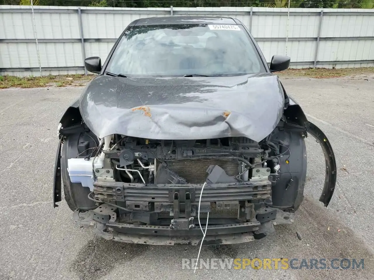 5 fotografías del automóvil dañado 3N1CP5BV1LL560358 NISSAN KICKS 2020