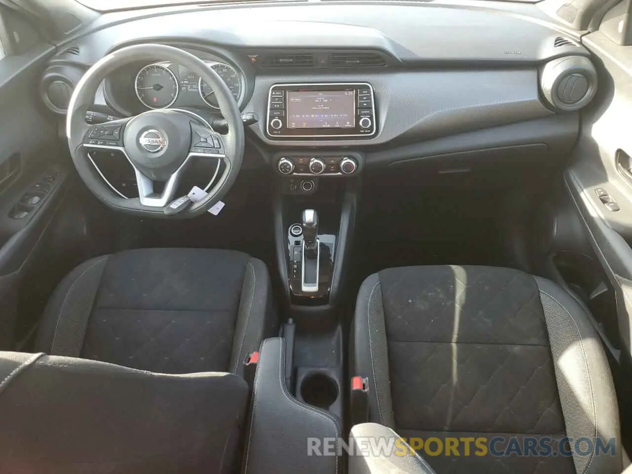 8 fotografías del automóvil dañado 3N1CP5BV2LL482544 NISSAN KICKS 2020
