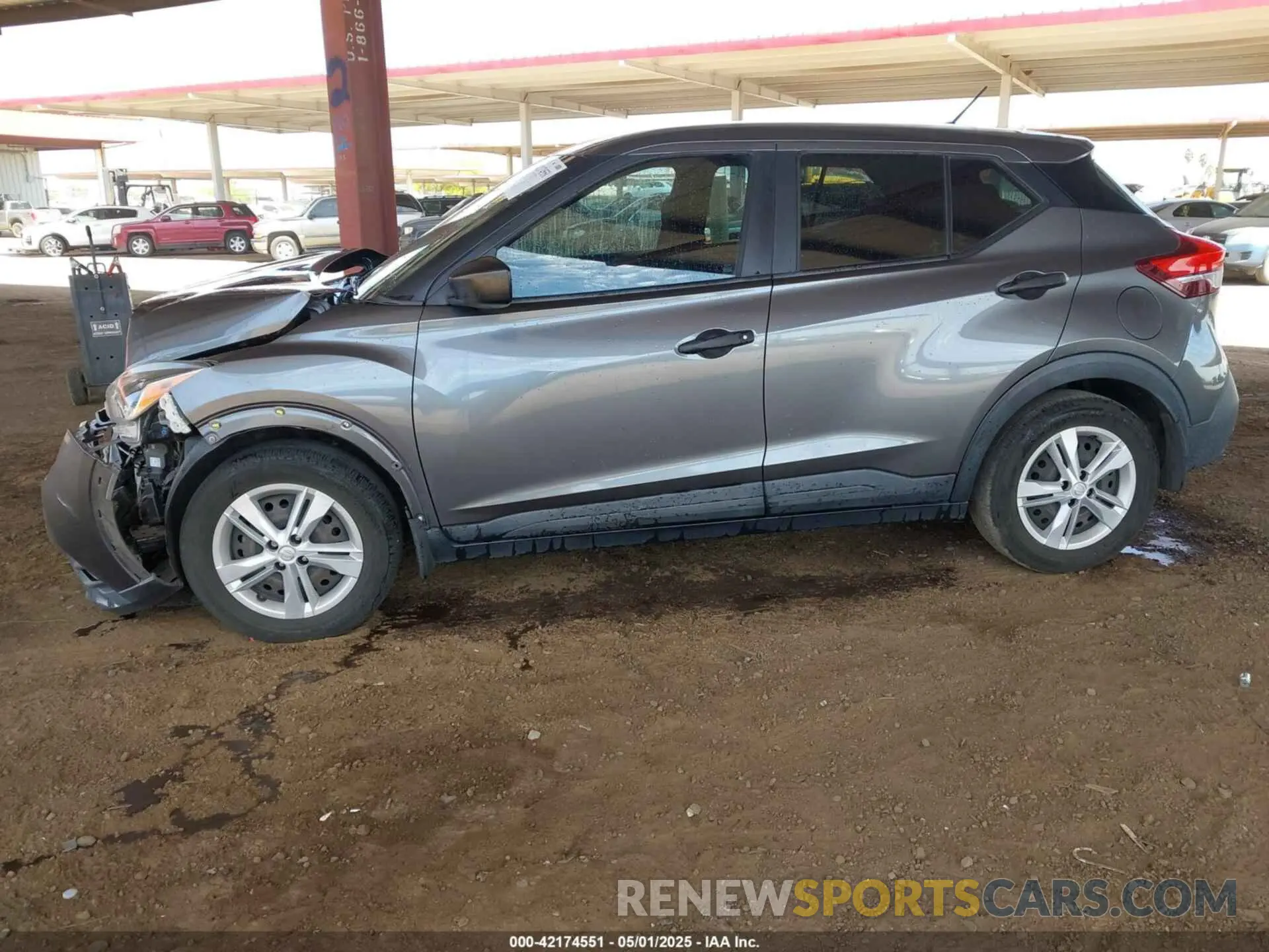 2 fotografías del automóvil dañado 3N1CP5BV2LL502730 NISSAN KICKS 2020