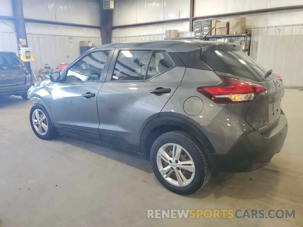 2 fotografías del automóvil dañado 3N1CP5BV2LL532472 NISSAN KICKS 2020