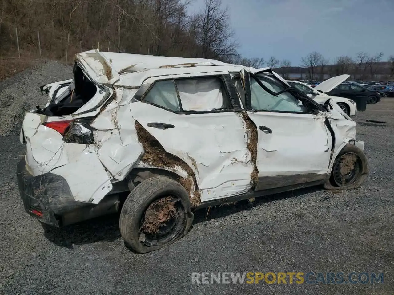 3 fotografías del automóvil dañado 3N1CP5BV2LL542323 NISSAN KICKS 2020