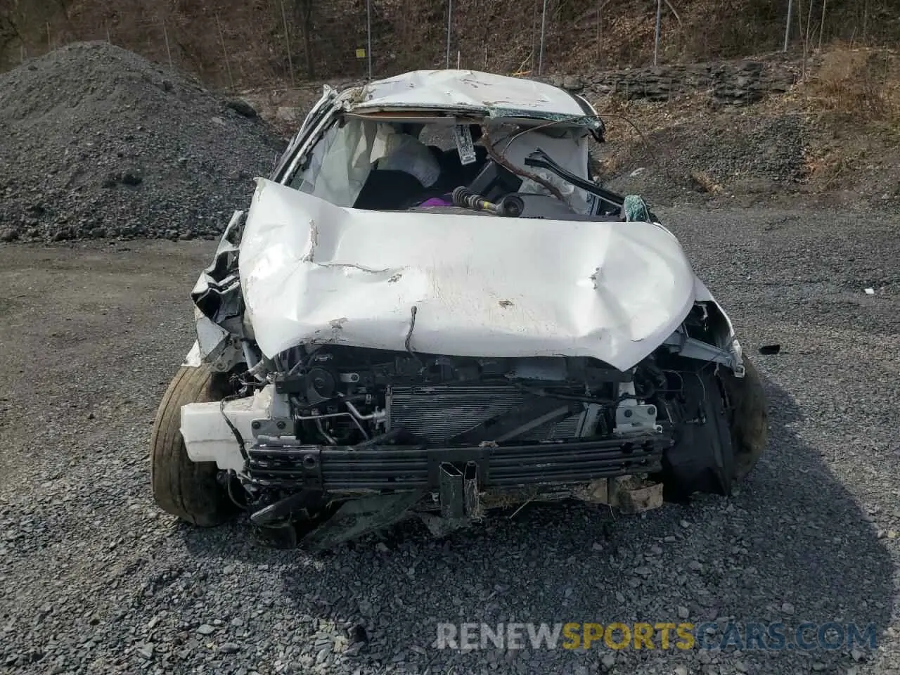5 fotografías del automóvil dañado 3N1CP5BV2LL542323 NISSAN KICKS 2020