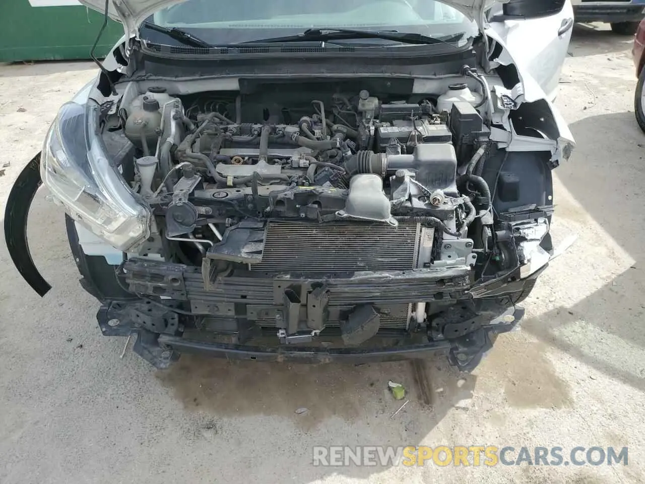13 fotografías del automóvil dañado 3N1CP5BV2LL552611 NISSAN KICKS 2020