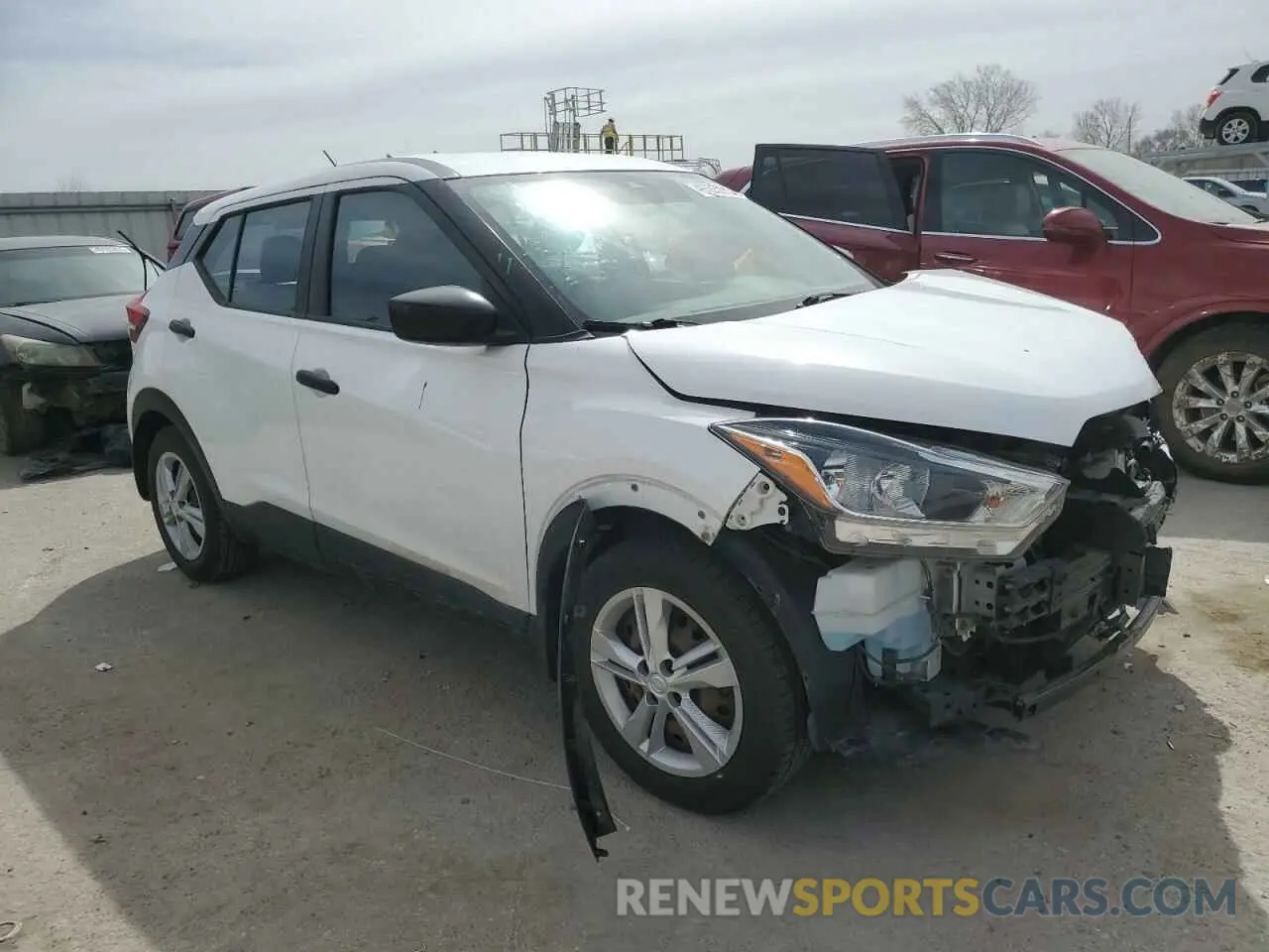 4 fotografías del automóvil dañado 3N1CP5BV2LL552611 NISSAN KICKS 2020