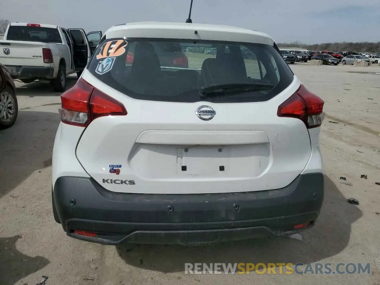 6 fotografías del automóvil dañado 3N1CP5BV2LL552611 NISSAN KICKS 2020