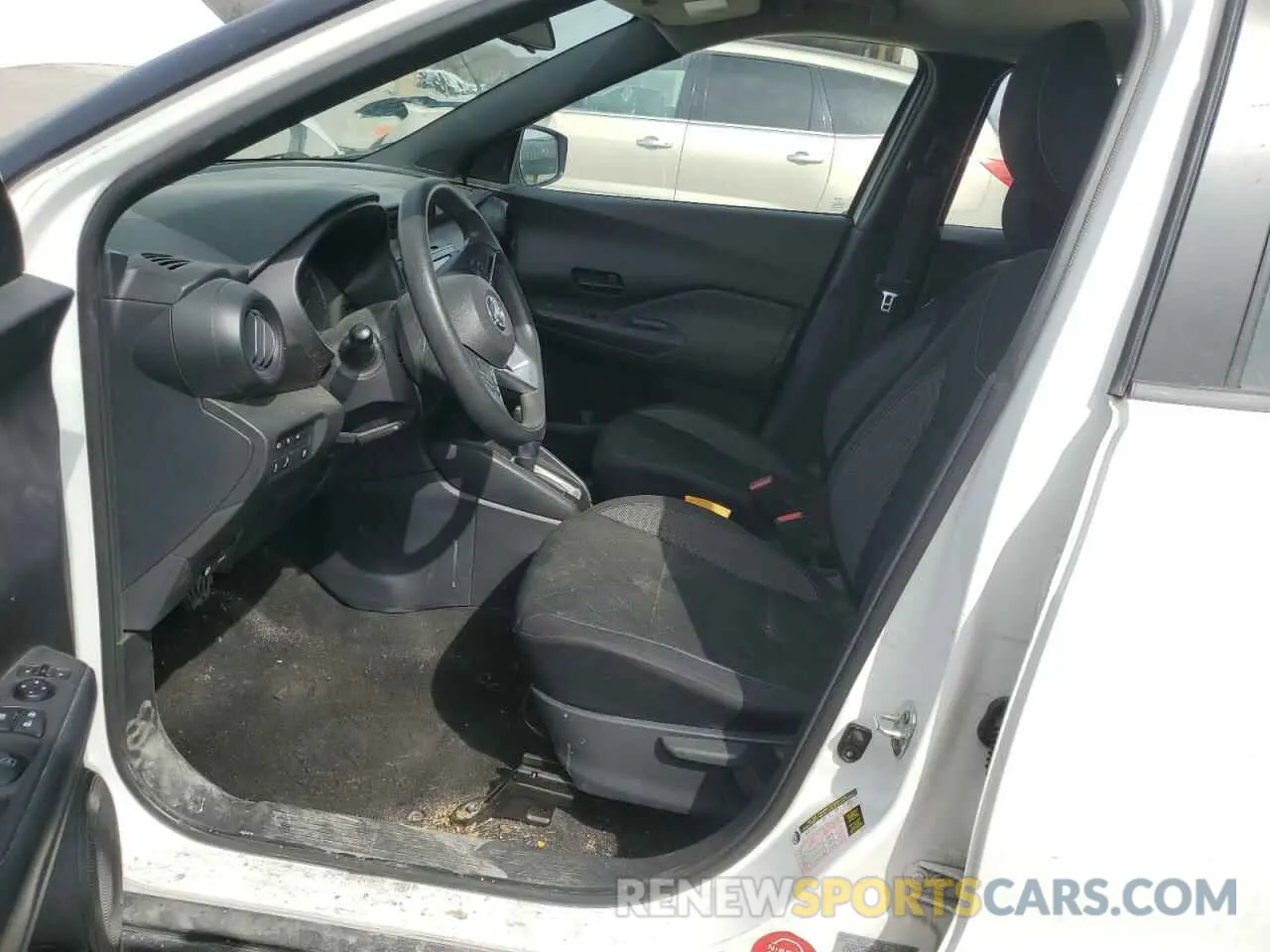 7 fotografías del automóvil dañado 3N1CP5BV2LL552611 NISSAN KICKS 2020