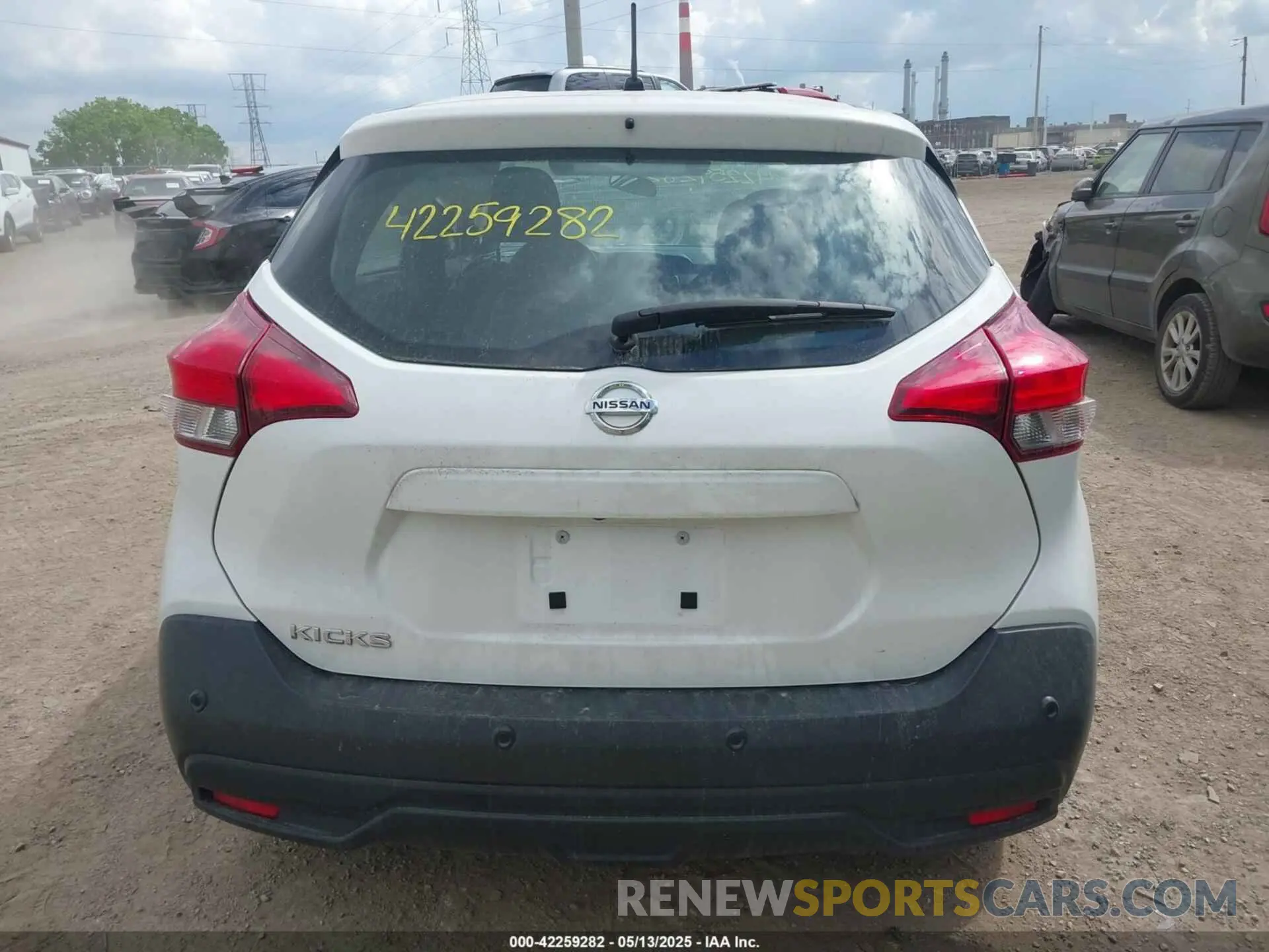 16 fotografías del automóvil dañado 3N1CP5BV2LL556609 NISSAN KICKS 2020