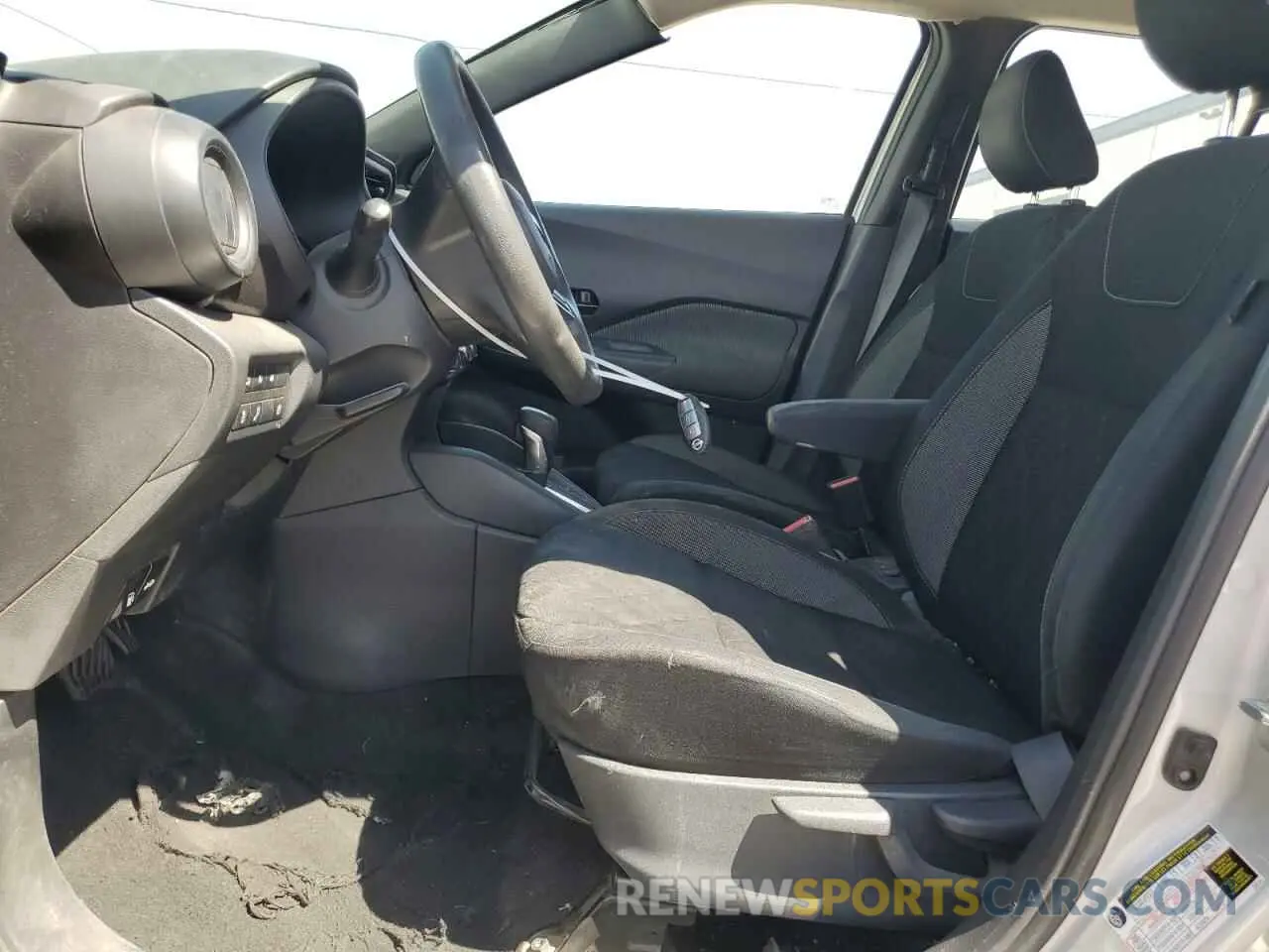 7 fotografías del automóvil dañado 3N1CP5BV2LL576522 NISSAN KICKS 2020