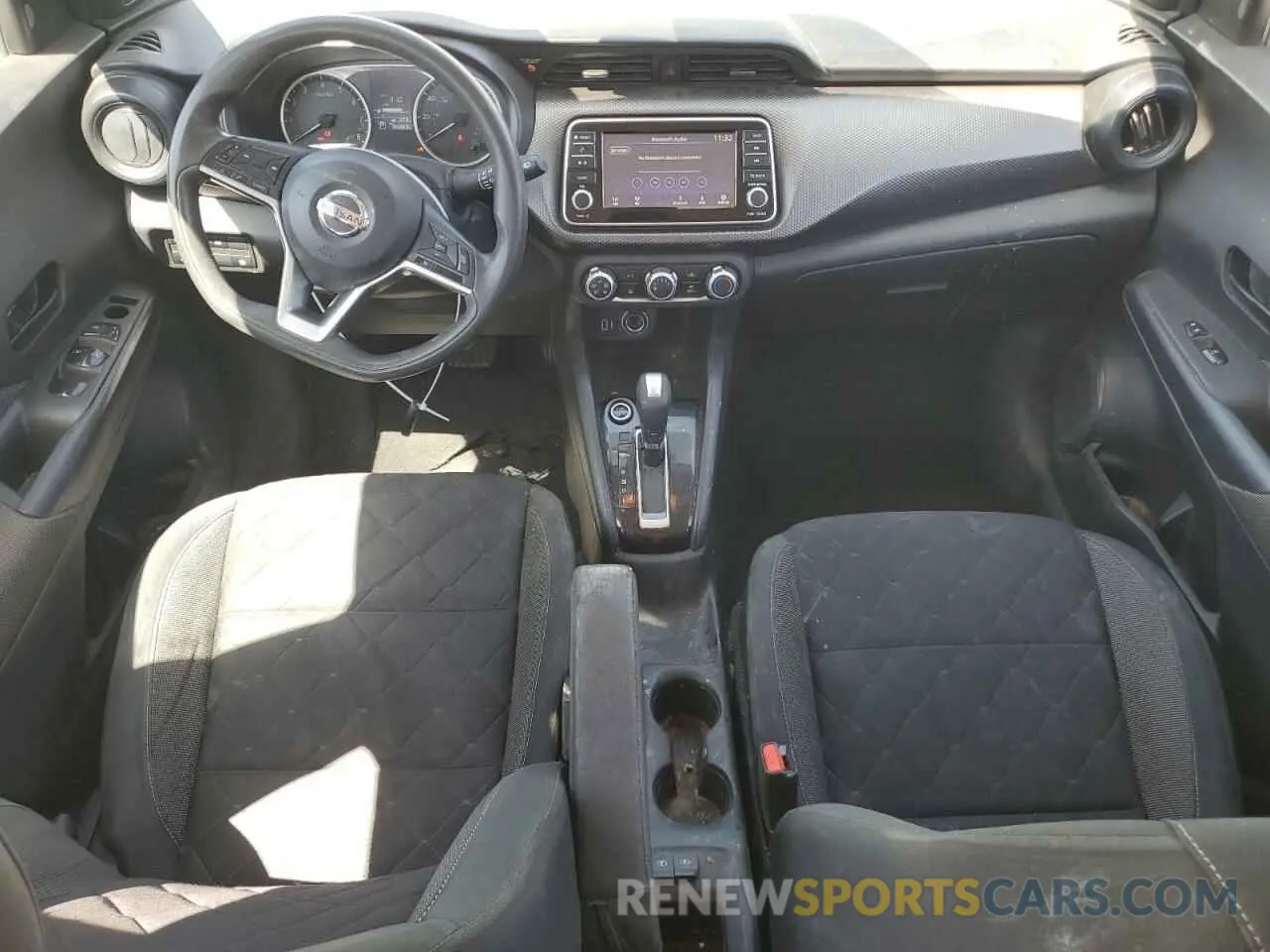 8 fotografías del automóvil dañado 3N1CP5BV2LL576522 NISSAN KICKS 2020