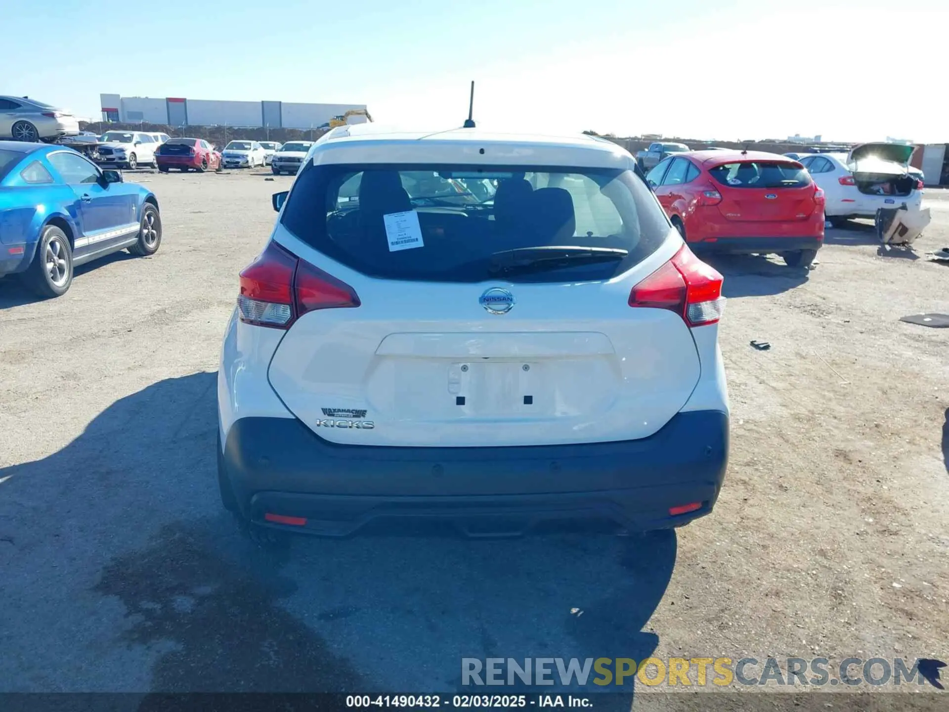 17 fotografías del automóvil dañado 3N1CP5BV3LL564265 NISSAN KICKS 2020