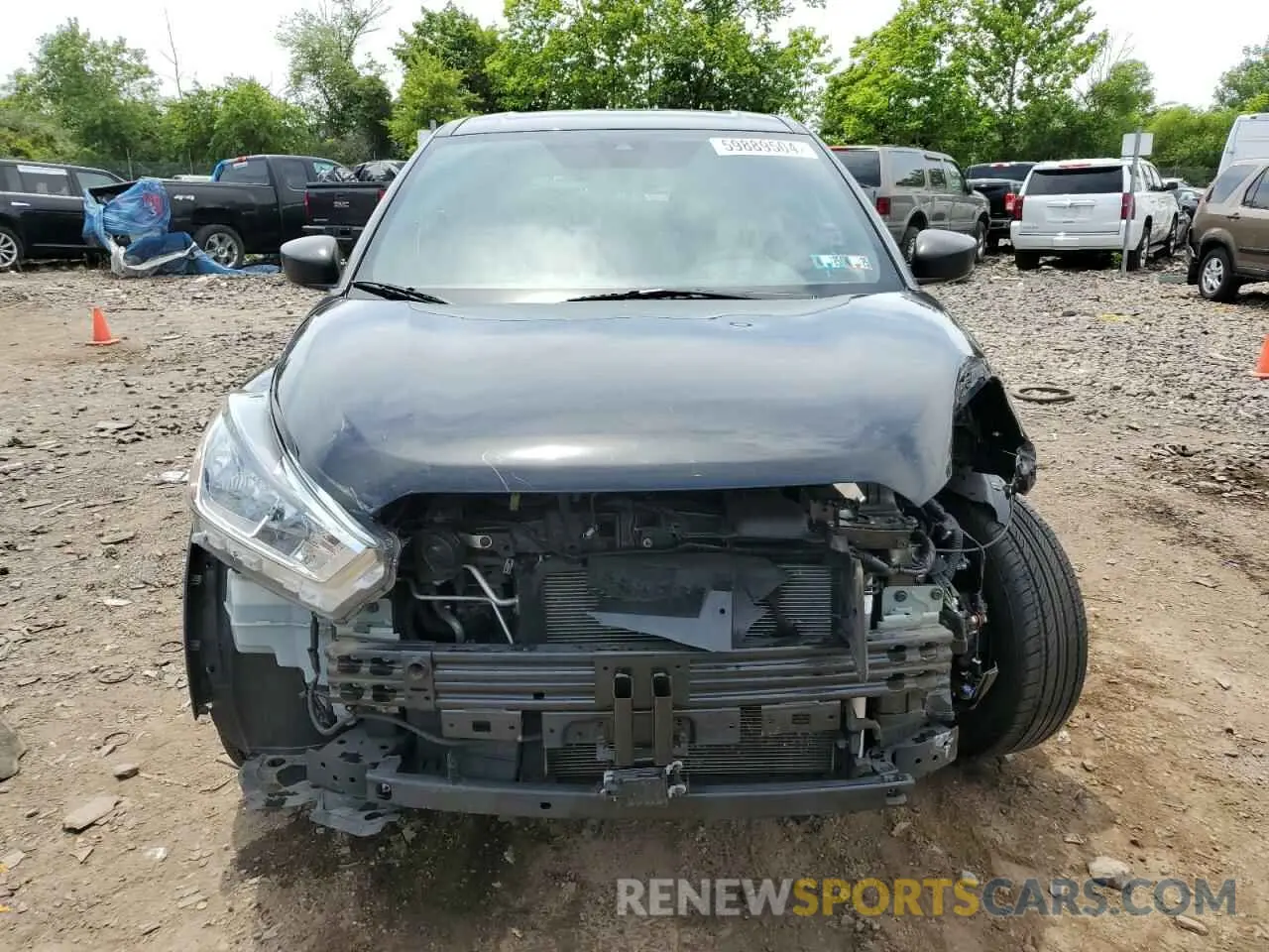 5 fotografías del automóvil dañado 3N1CP5BV4LL481864 NISSAN KICKS 2020