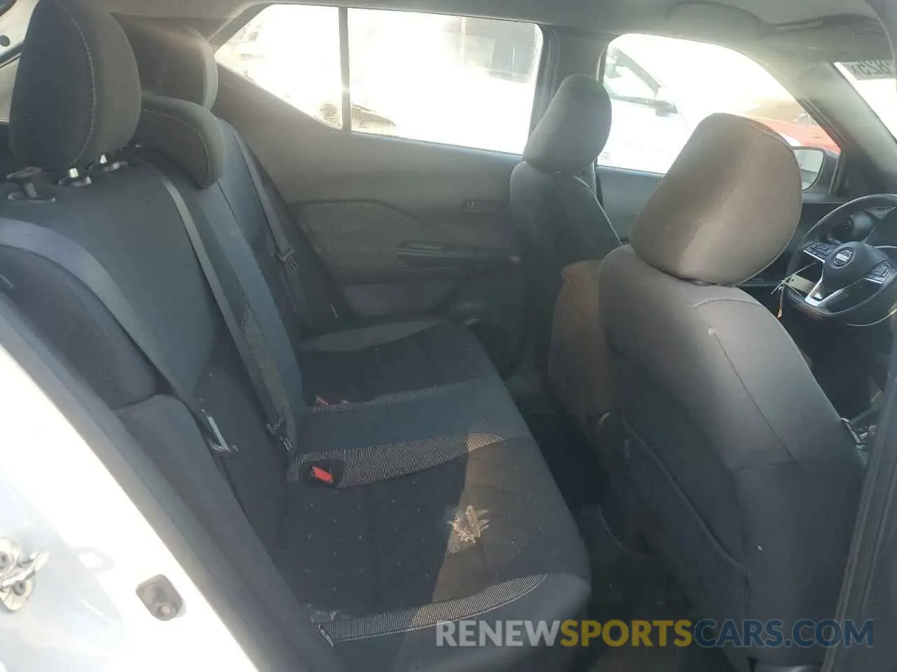 11 fotografías del automóvil dañado 3N1CP5BV4LL492489 NISSAN KICKS 2020