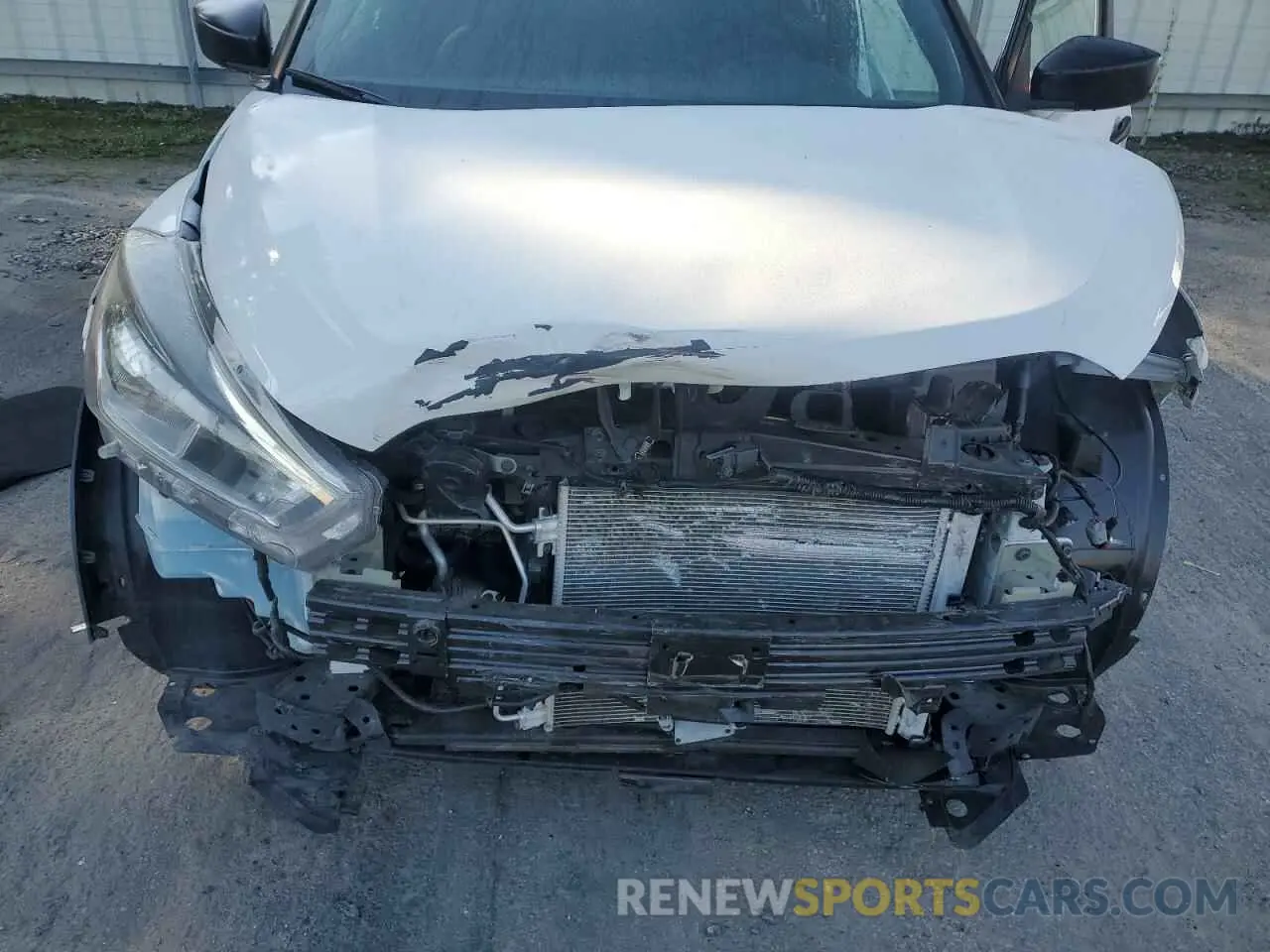12 fotografías del automóvil dañado 3N1CP5BV4LL492489 NISSAN KICKS 2020