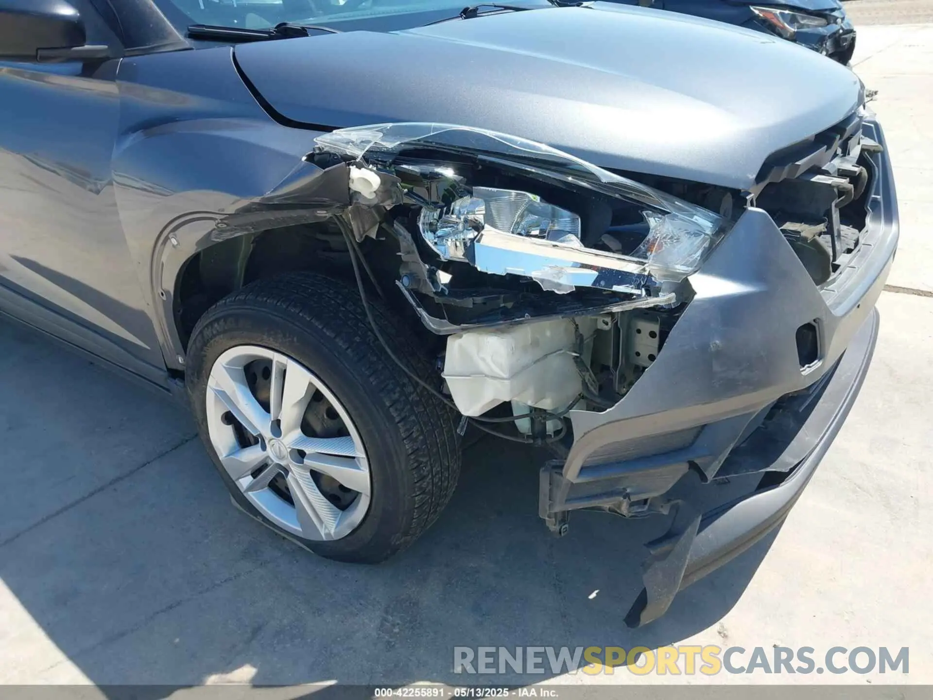 6 fotografías del automóvil dañado 3N1CP5BV4LL512403 NISSAN KICKS 2020
