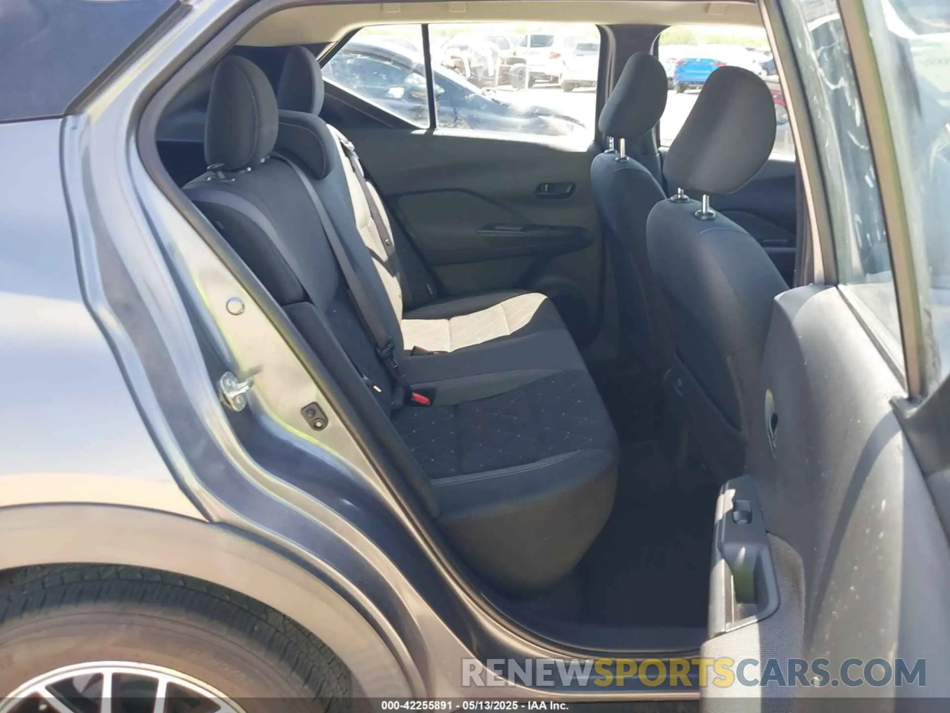 8 fotografías del automóvil dañado 3N1CP5BV4LL512403 NISSAN KICKS 2020