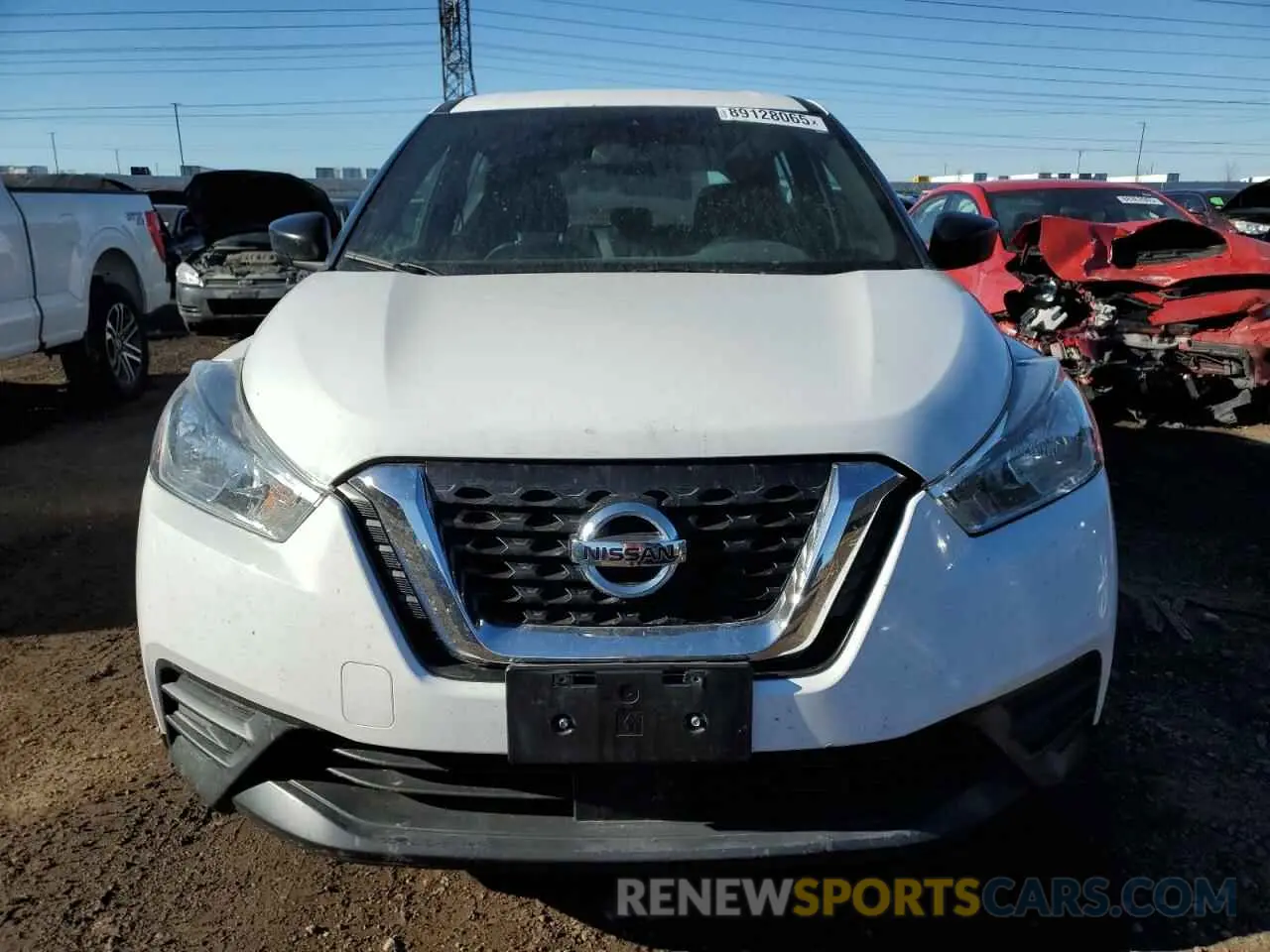 5 fotografías del automóvil dañado 3N1CP5BV4LL517780 NISSAN KICKS 2020