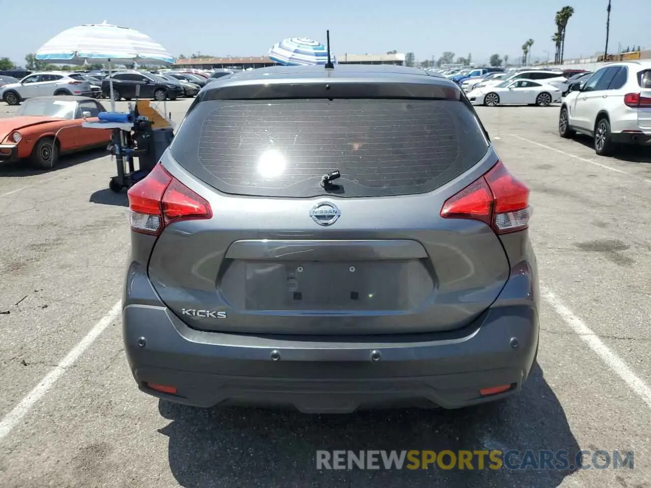 6 fotografías del automóvil dañado 3N1CP5BV4LL562167 NISSAN KICKS 2020