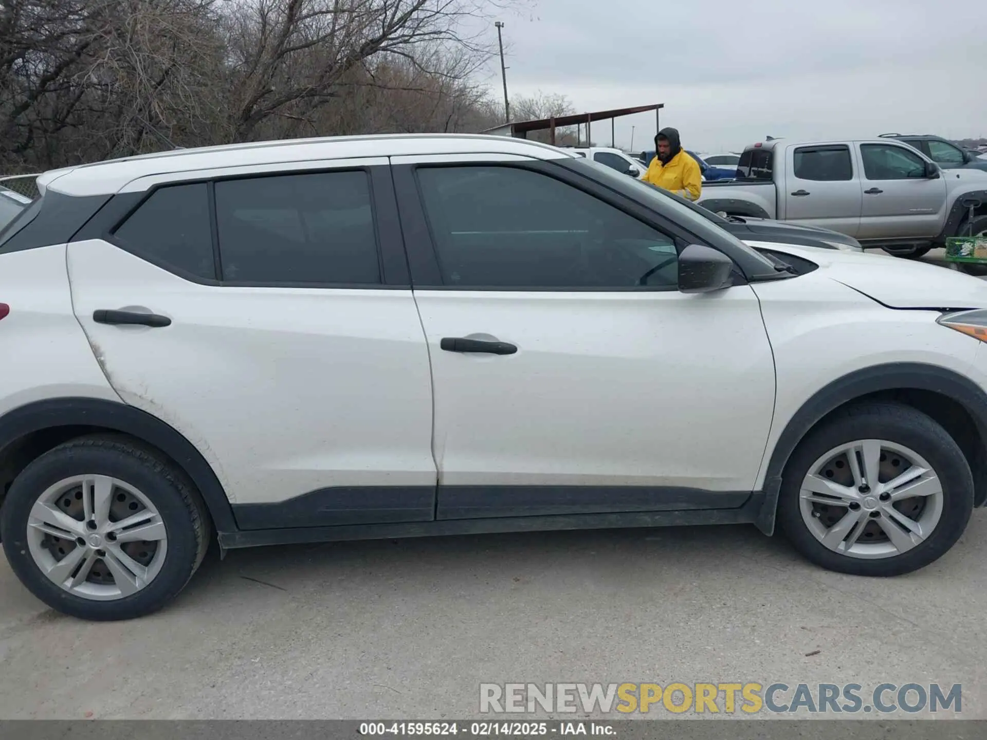 12 fotografías del automóvil dañado 3N1CP5BV4LL570284 NISSAN KICKS 2020