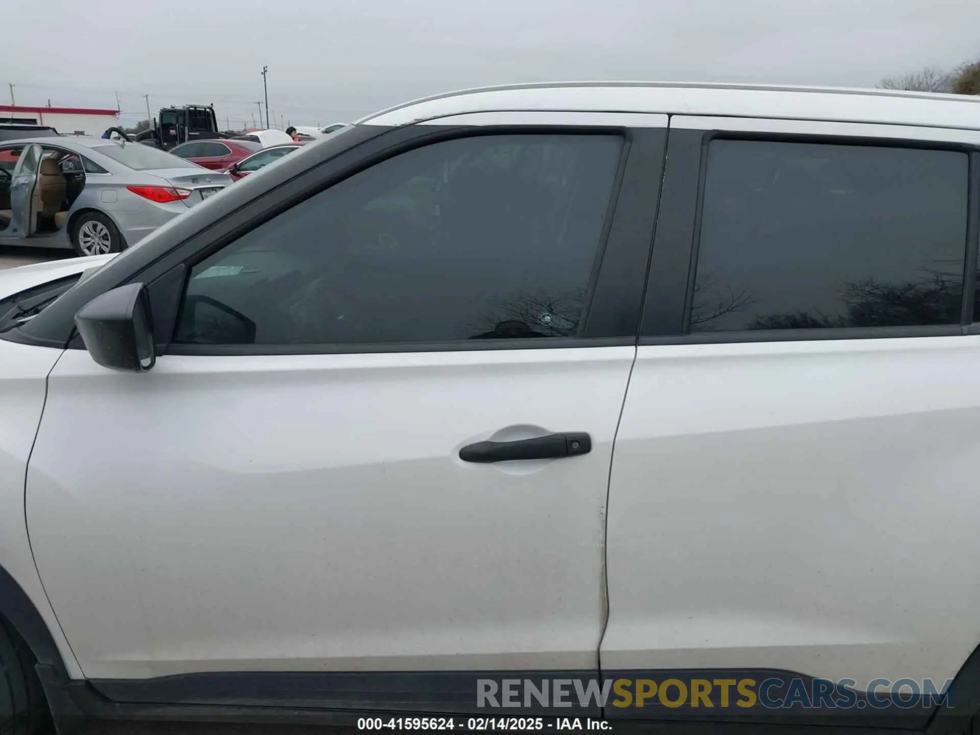 13 fotografías del automóvil dañado 3N1CP5BV4LL570284 NISSAN KICKS 2020