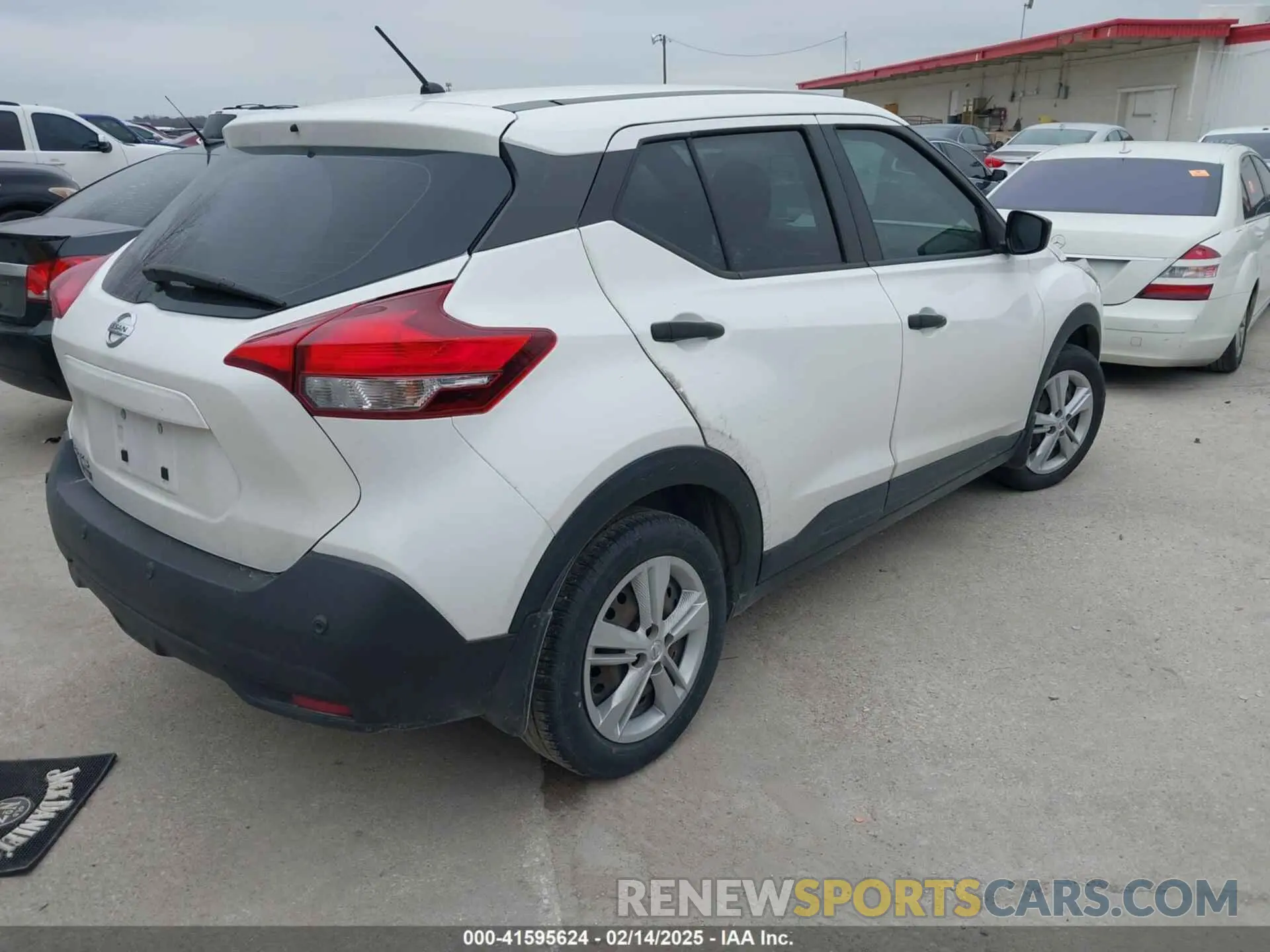4 fotografías del automóvil dañado 3N1CP5BV4LL570284 NISSAN KICKS 2020