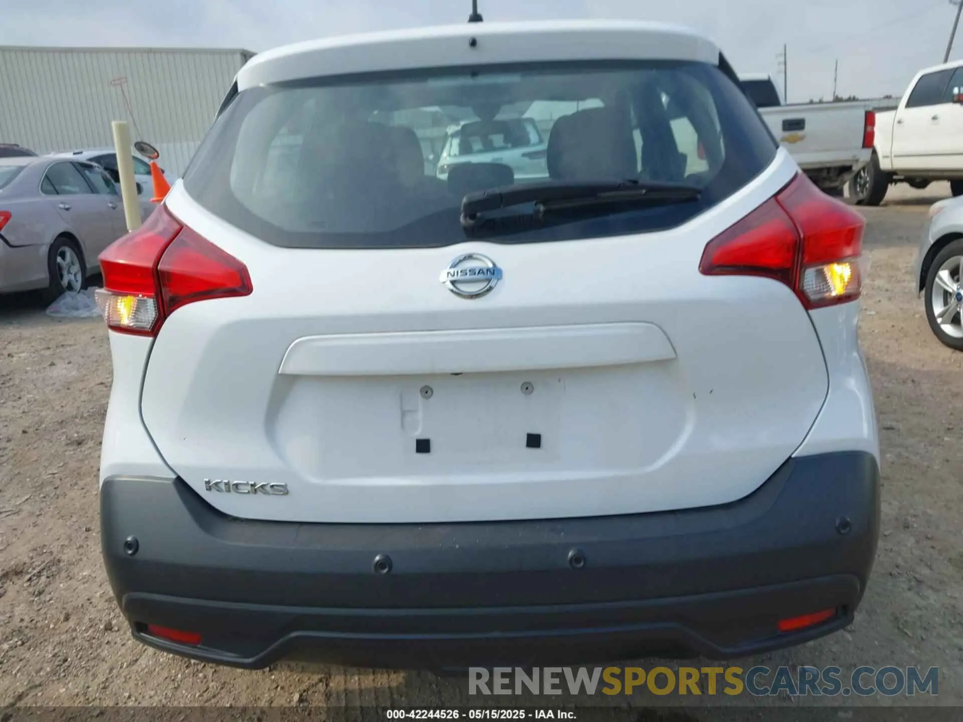 16 fotografías del automóvil dañado 3N1CP5BV5LL528643 NISSAN KICKS 2020