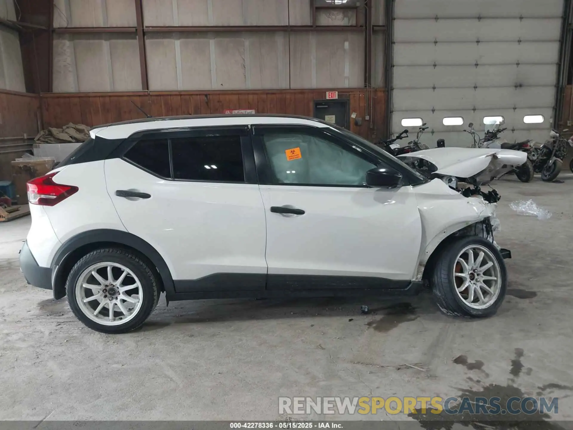 12 fotografías del automóvil dañado 3N1CP5BV5LL577129 NISSAN KICKS 2020