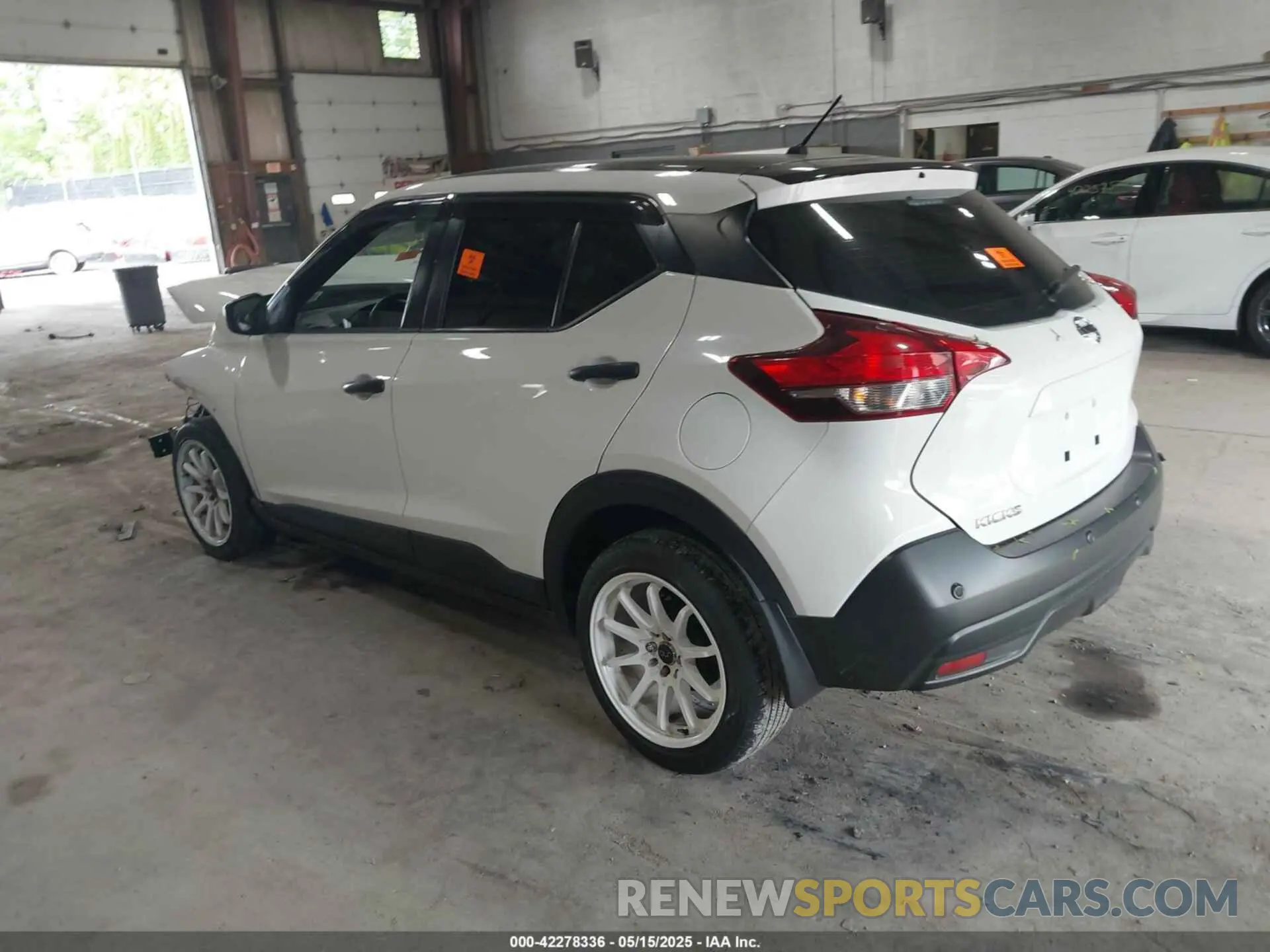 3 fotografías del automóvil dañado 3N1CP5BV5LL577129 NISSAN KICKS 2020