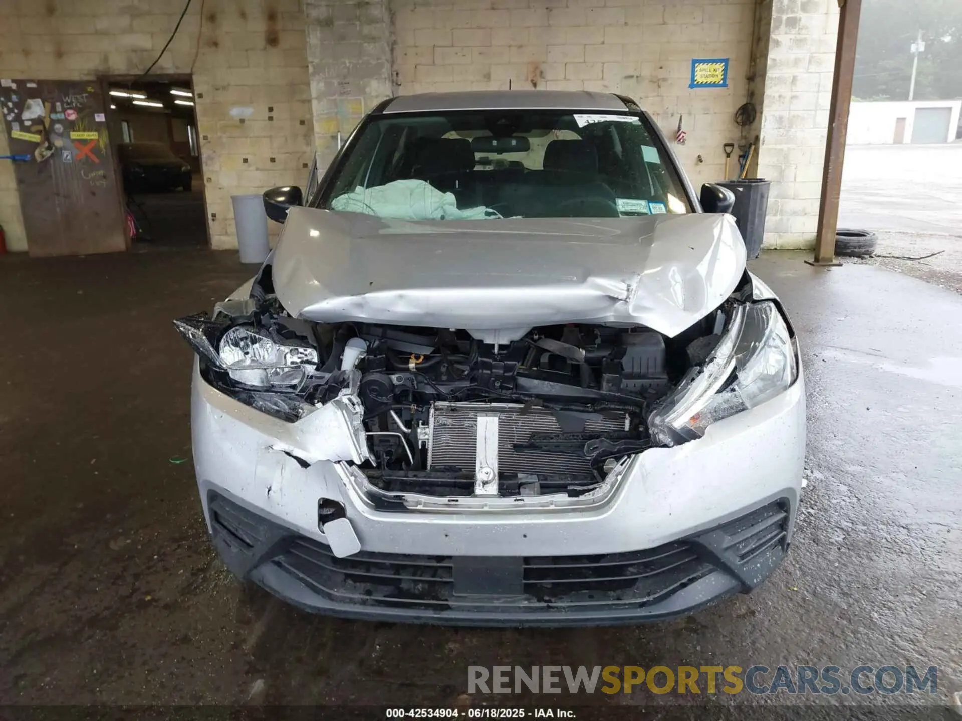 12 fotografías del automóvil dañado 3N1CP5BV6LL536539 NISSAN KICKS 2020