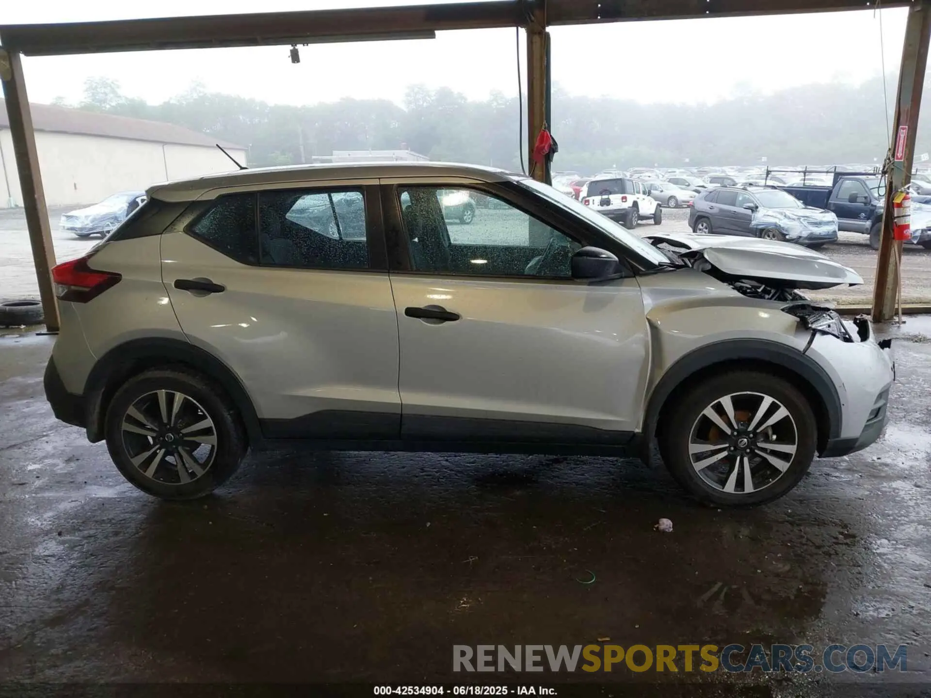 13 fotografías del automóvil dañado 3N1CP5BV6LL536539 NISSAN KICKS 2020