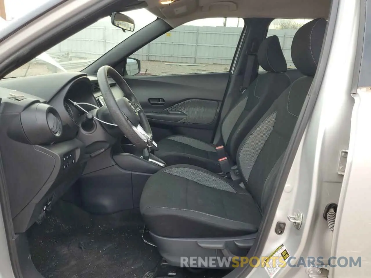 7 fotografías del automóvil dañado 3N1CP5BV6LL543376 NISSAN KICKS 2020