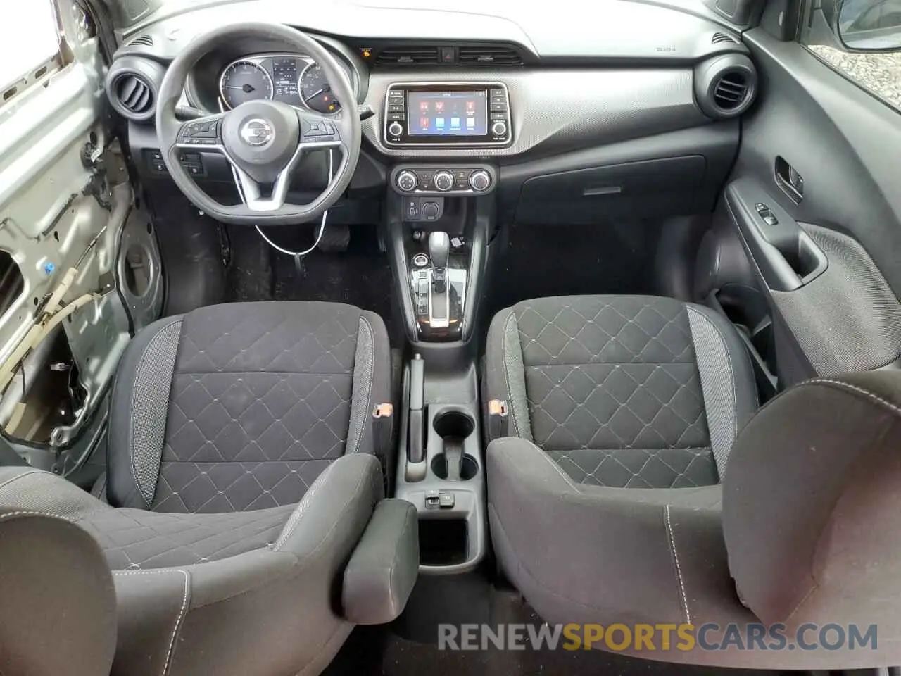 8 fotografías del automóvil dañado 3N1CP5BV6LL543376 NISSAN KICKS 2020