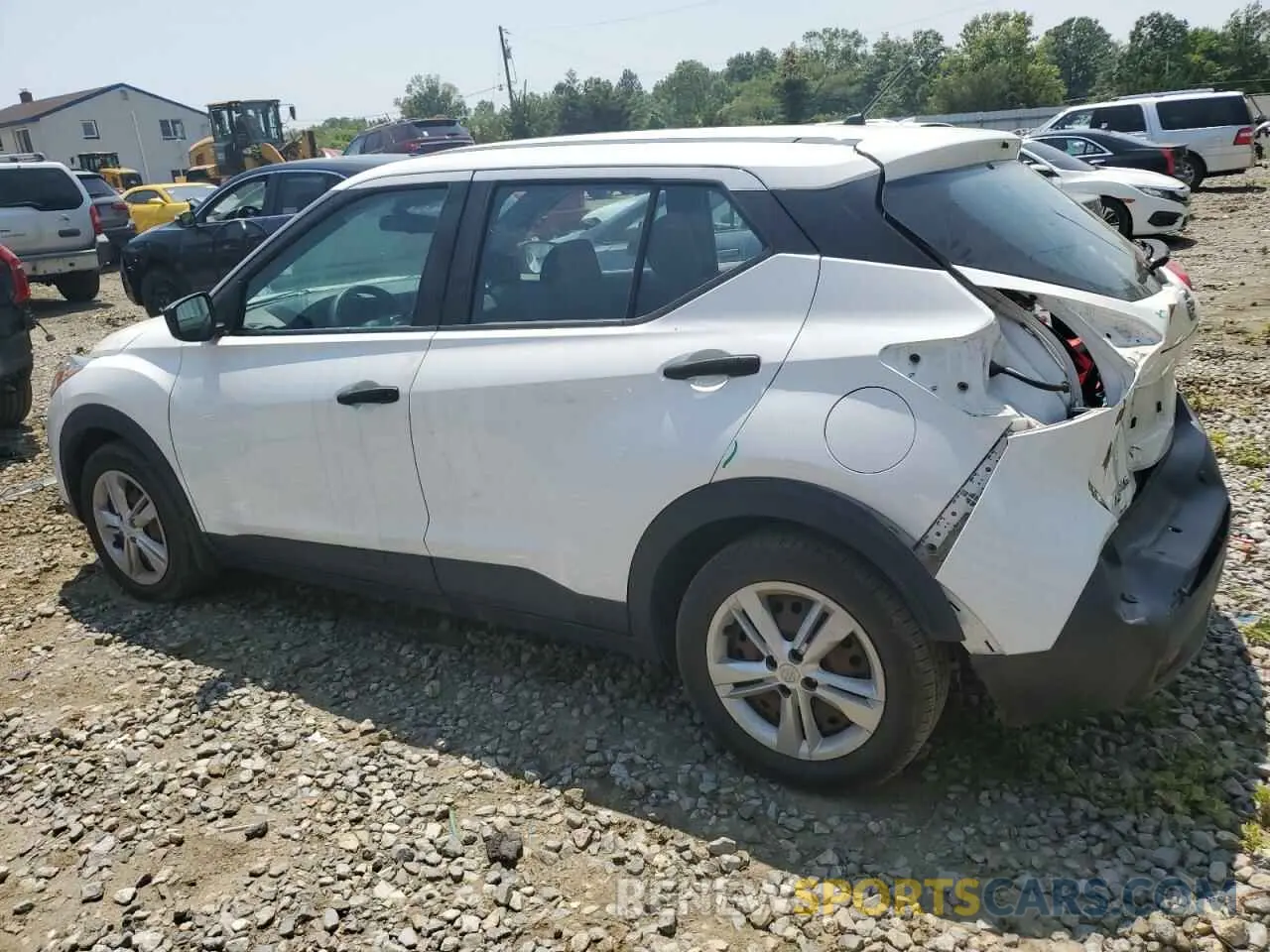 2 fotografías del automóvil dañado 3N1CP5BV7LL536033 NISSAN KICKS 2020