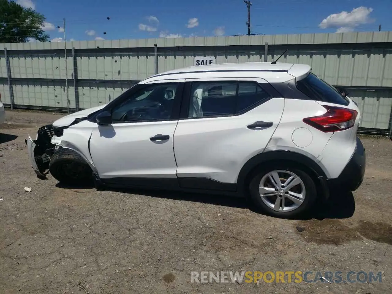 2 fotografías del automóvil dañado 3N1CP5BV7LL546433 NISSAN KICKS 2020